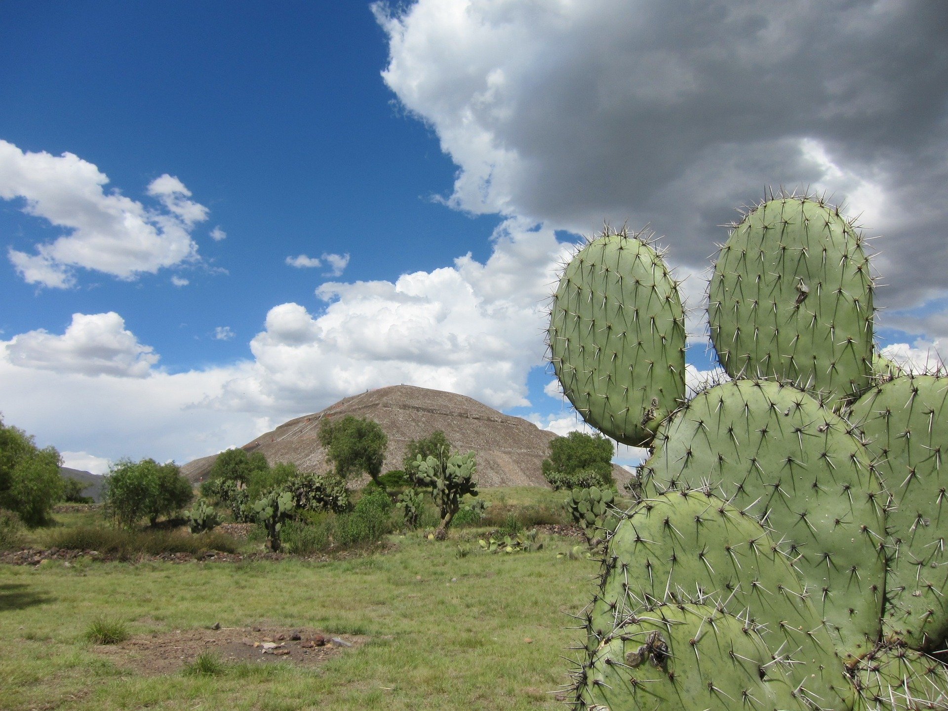 teotihuacan.jpg