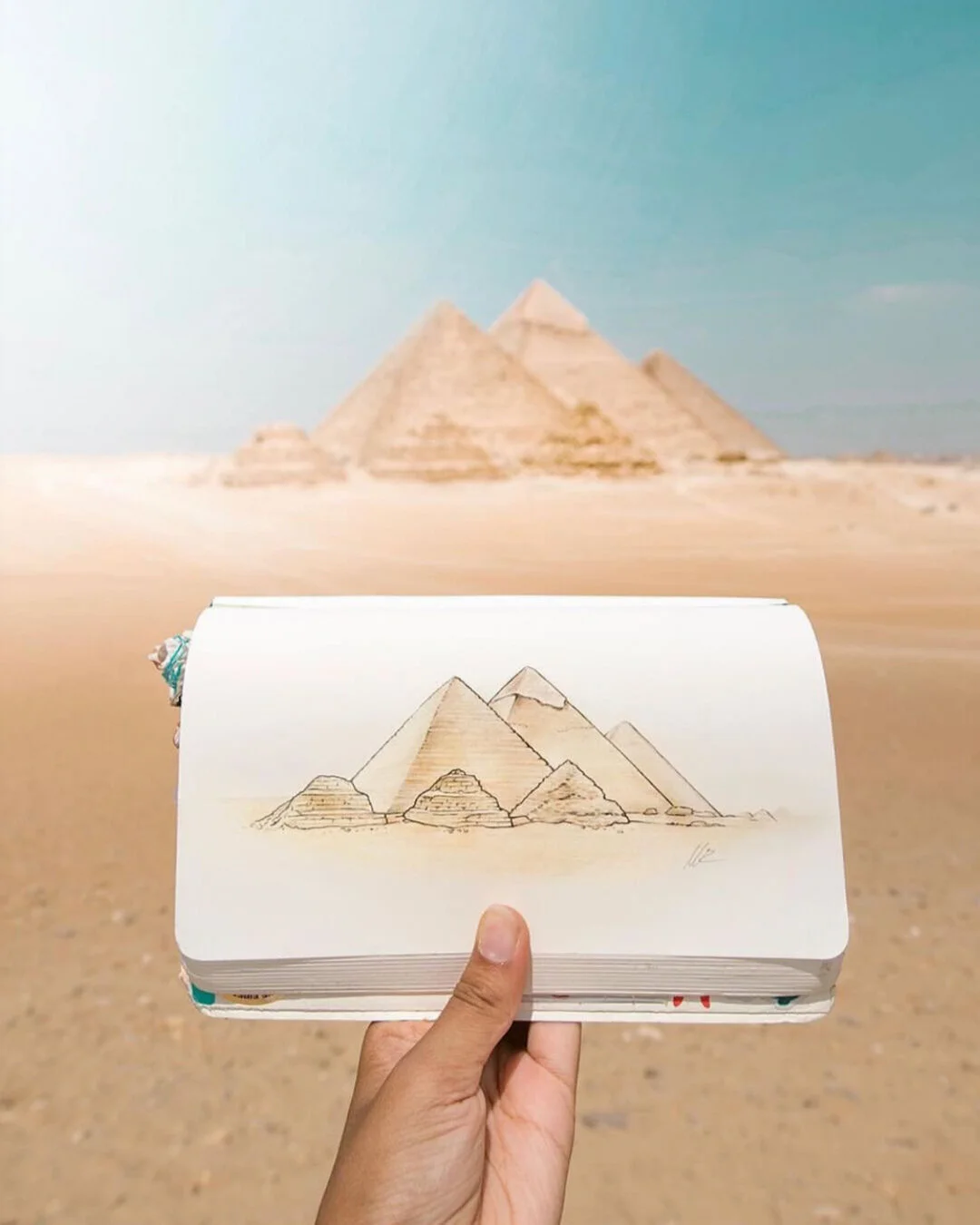 Take note, of pyramids that date back to 2500 BC. We can help you discover the depth of history and culture in Egypt >> link in profile. ​​​​​​​​​.
.
.
#readyandroam #rguide #readyroam #randr #roam #roamguide#travelplanning #vacationplanner #eg