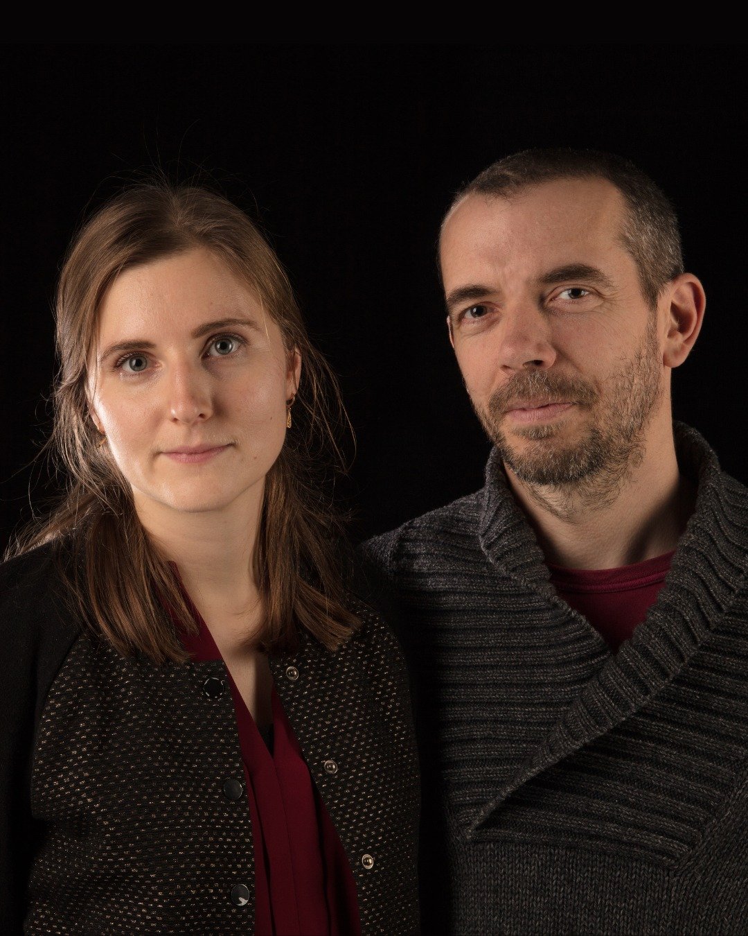 For Eve George and Laurent Fichot, glassblowing is a choreography, an exchange between heat, breath, timing, and movement. In its molten state, the material is in constant transformation, requiring precision, anticipation, and complete synchronizatio