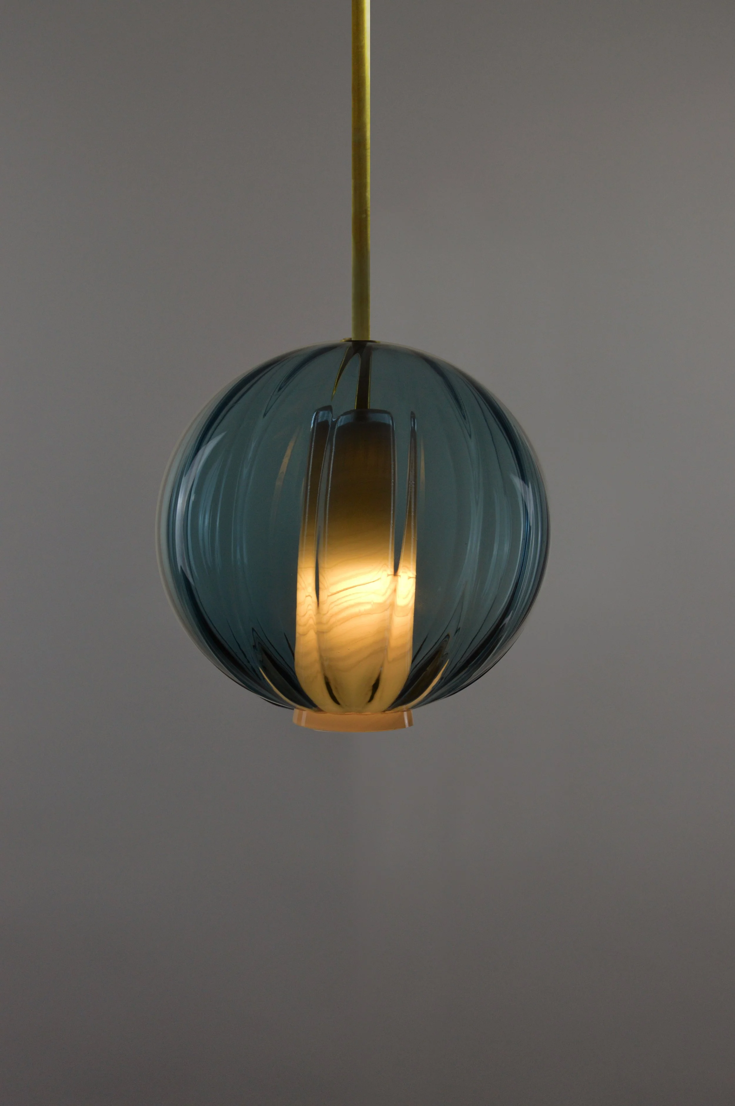 Atelier George-Collection Moire-Suspension Globe-bleu ocean (2).jpg