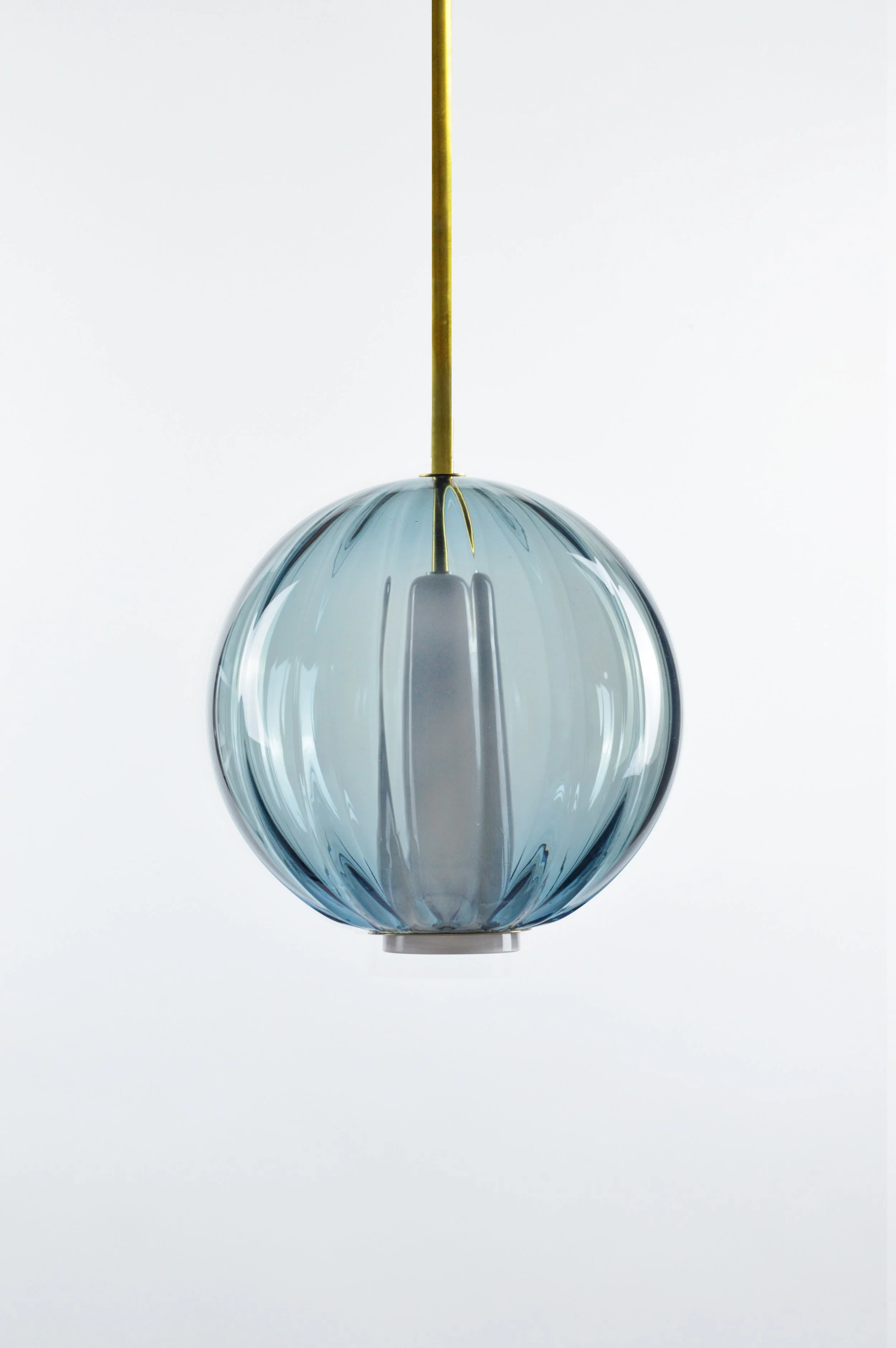 Atelier George-Collection Moire-Suspension Globe-bleu ocean.jpg