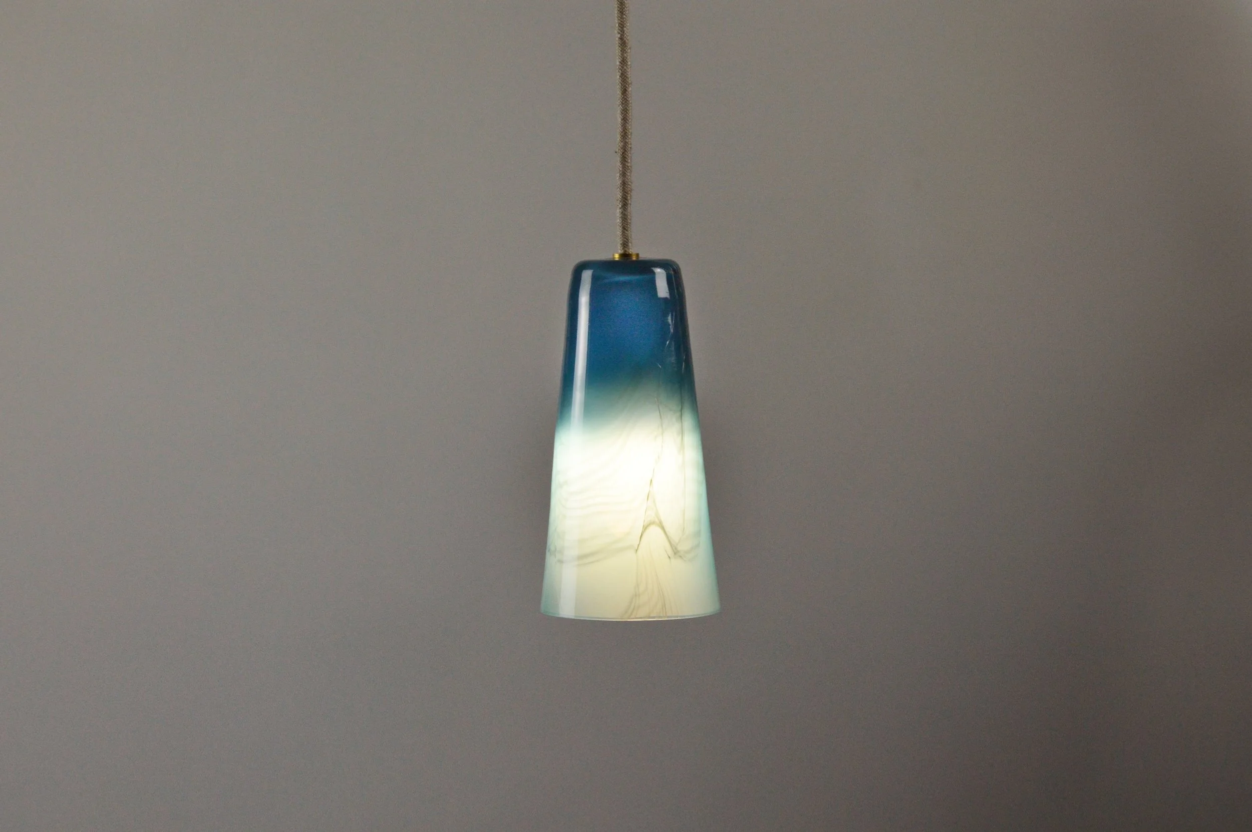 Atelier George-Collection Moire-Suspension Delta-turquoise-bleu gris (2).jpg