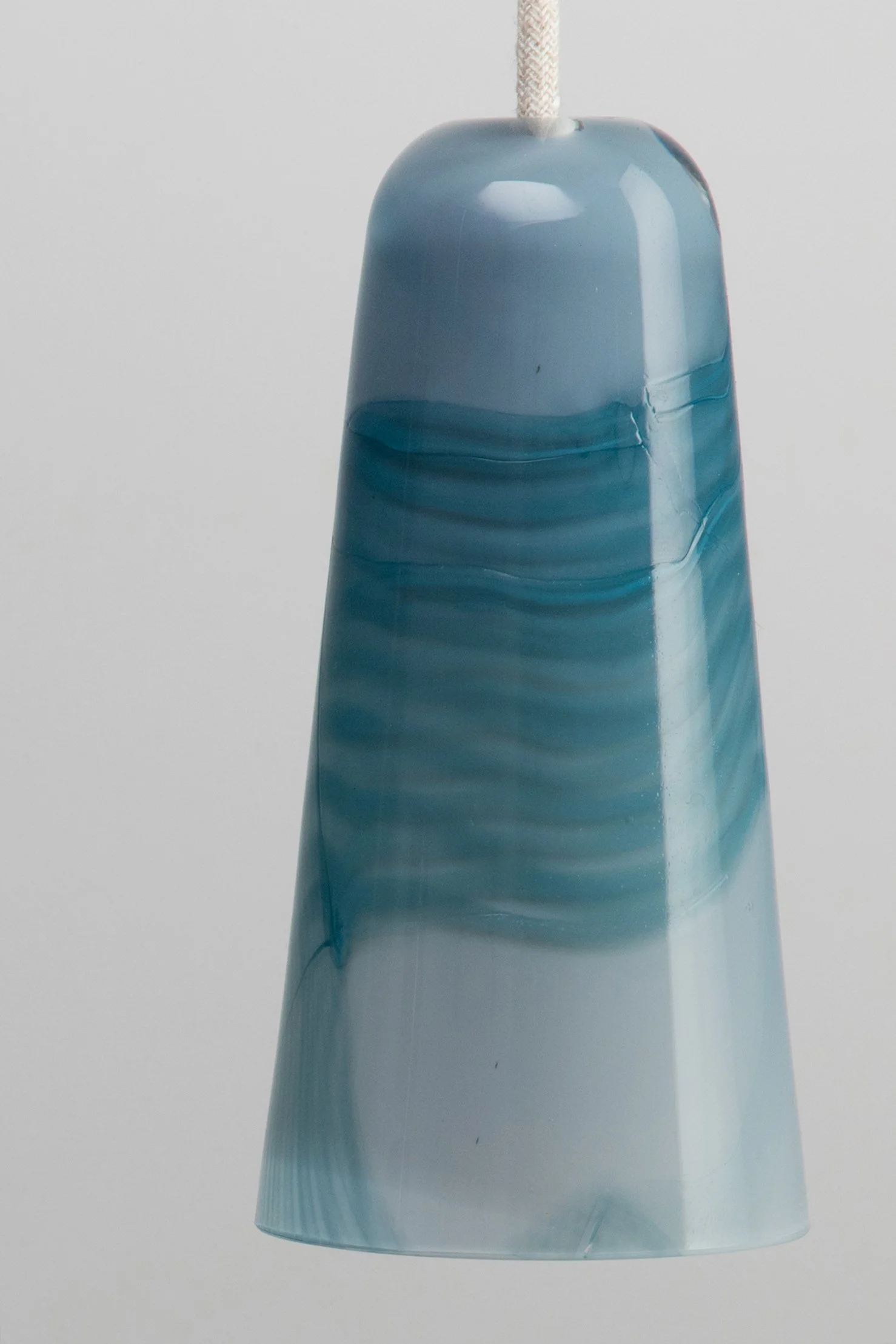 Atelier George-Collection Moire-Suspension Delta-bleu gris-turquoise-zoom.jpg