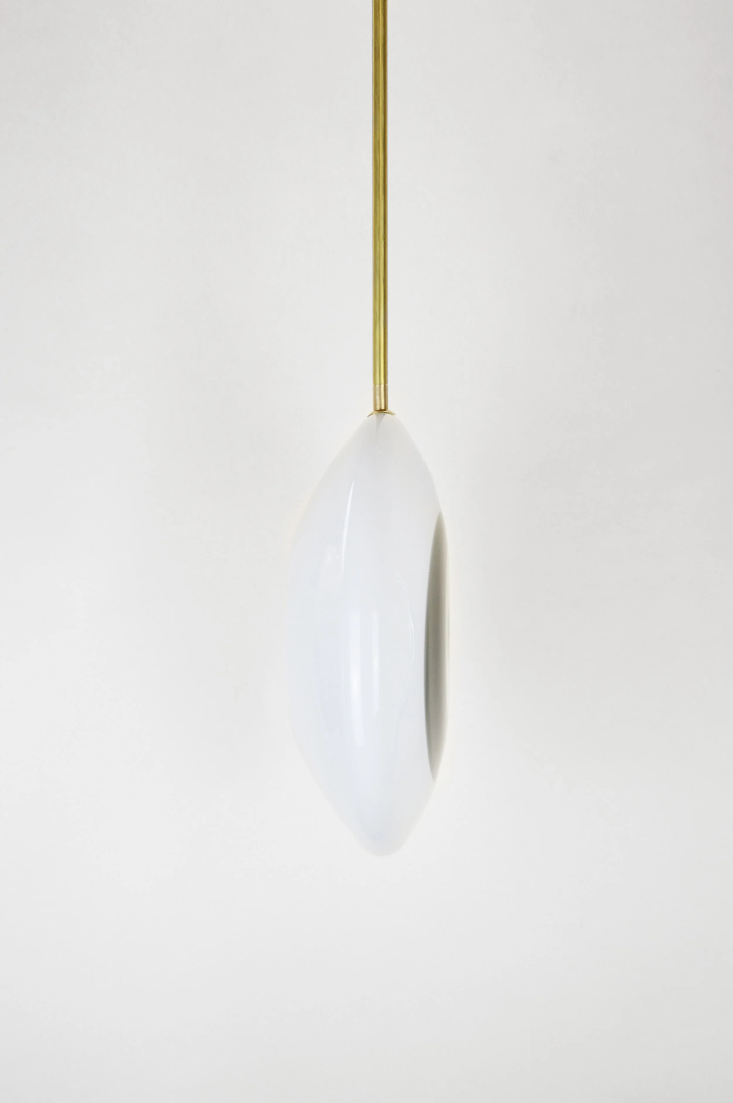 Atelier George-Collection Aube-Suspension Trou noir 5.jpg