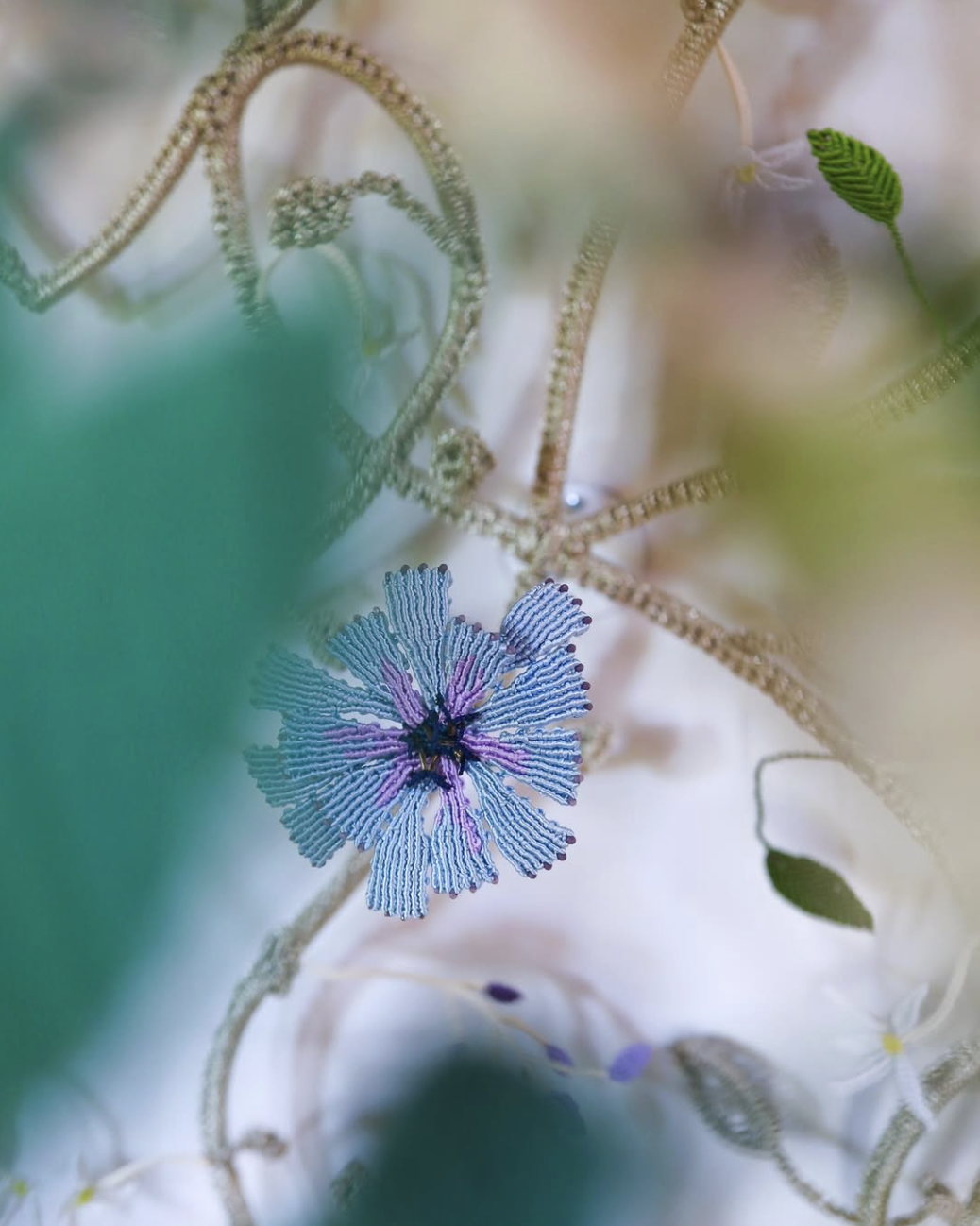 SOUS LE CITRONNIER LES FLEURS-detail-LP.png