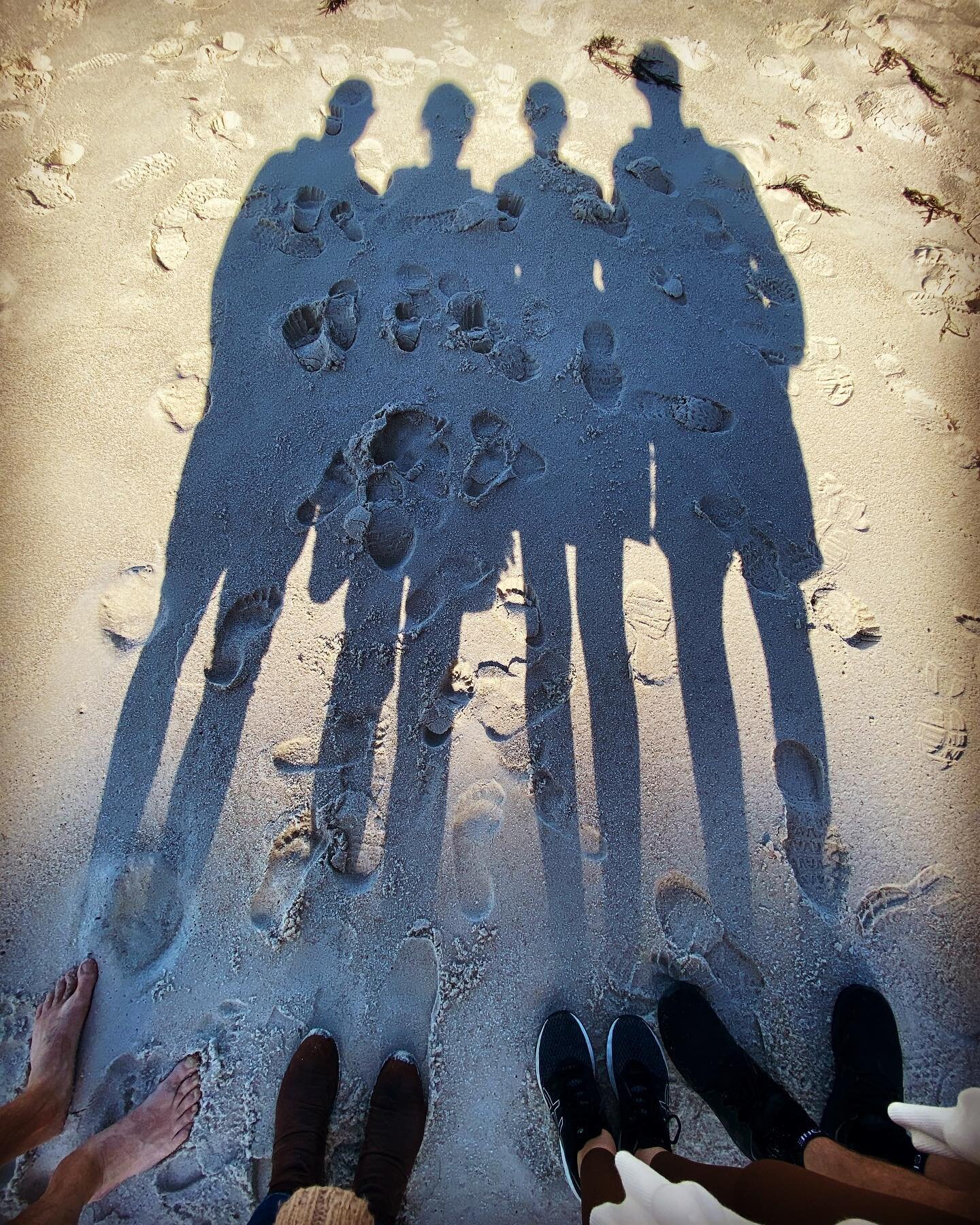 I love the quirky shapes that shadows project. Many moons ago, I made a series of paintings of figures cast from the shadows. My theme was connection and light. This is my crew today at the beach. Love this crazy bunch 🥰. @sharonblairart