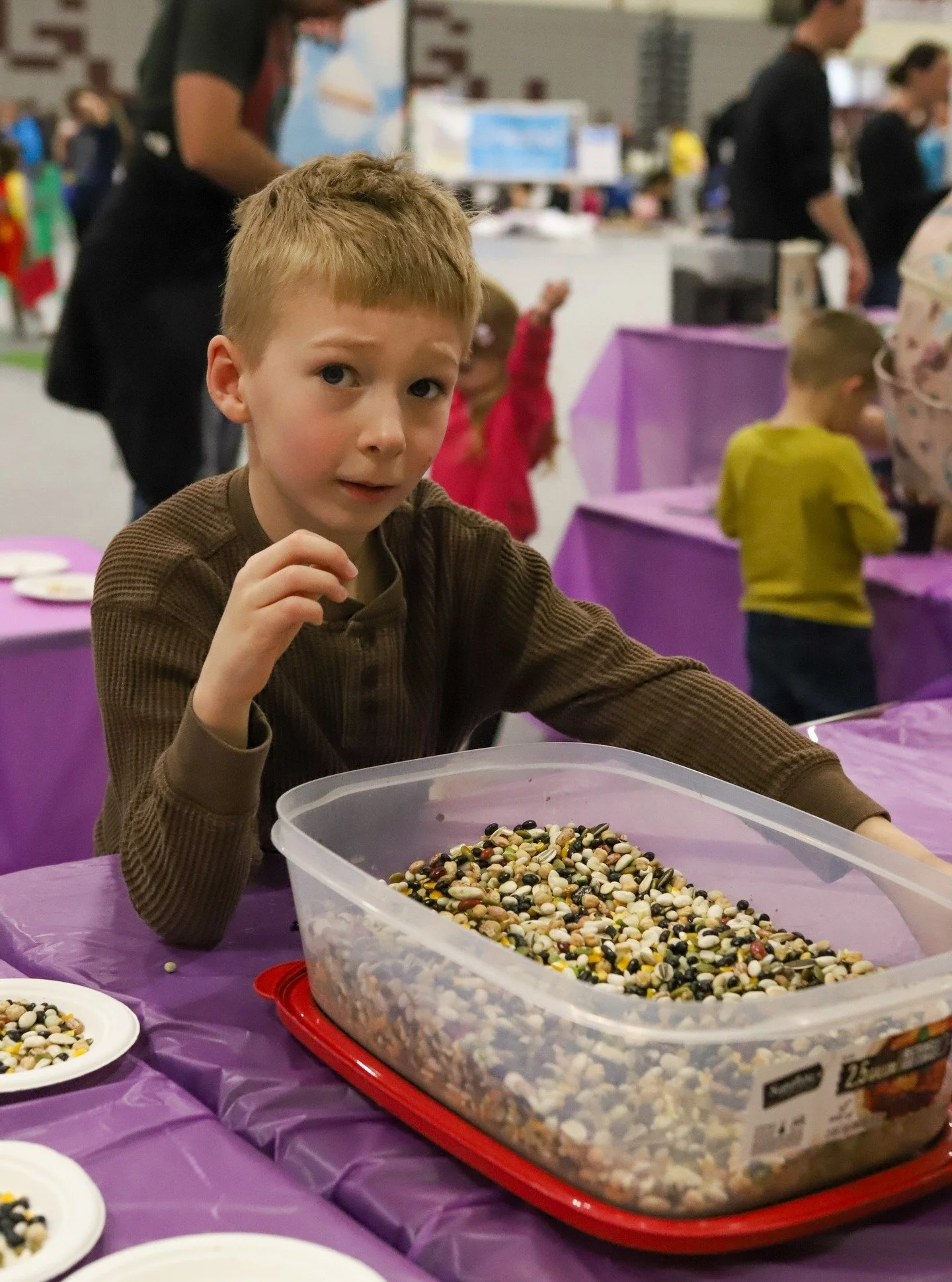 PoP26 Highlights: DISCOVER! Big thanks to @backyardgrowers for leading this year's growing-themed activities, and @blackearthcompost for helping out with the compost beanbag toss game!