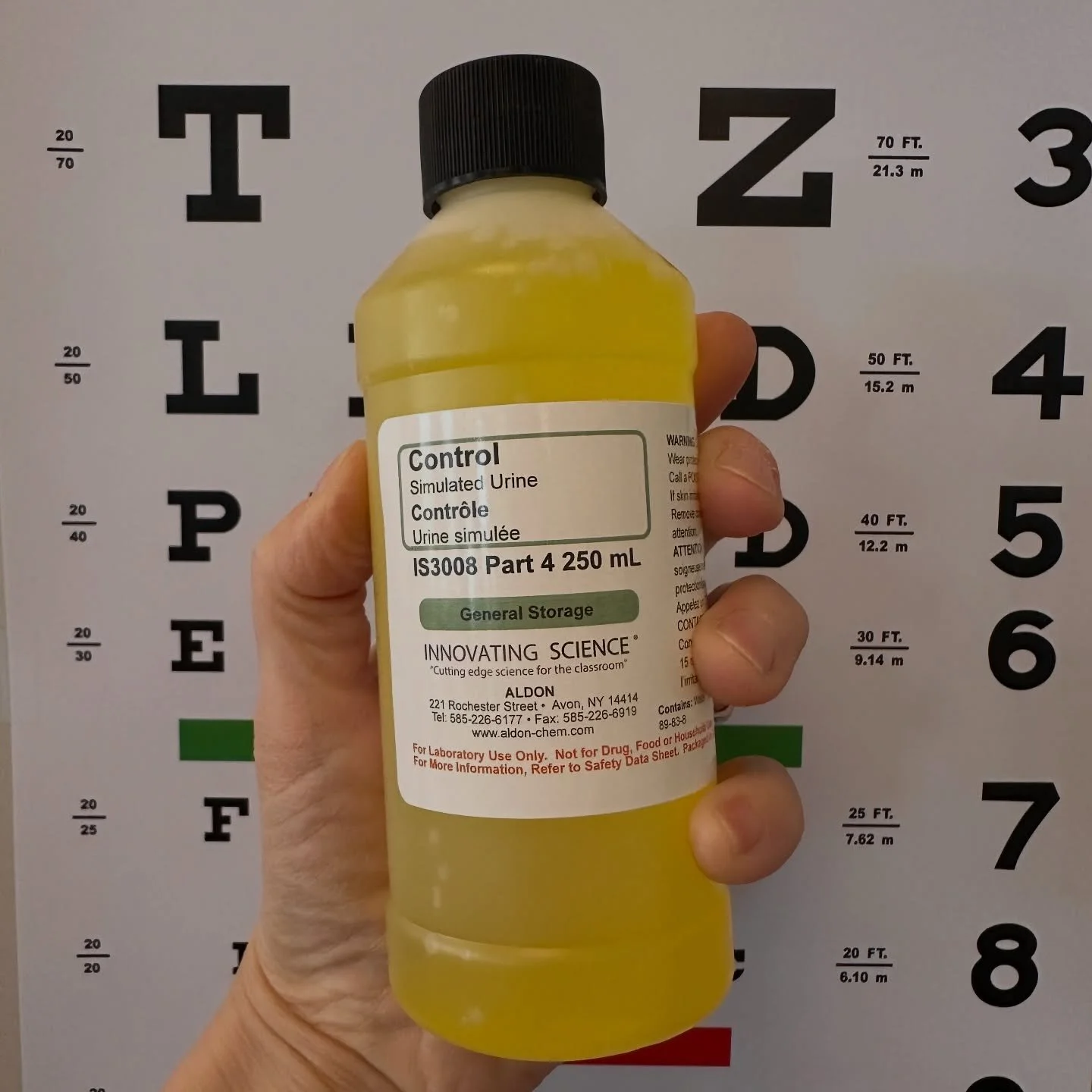 Visitar el nuevo programa de Asistencia Médica de GHS significa conocer la mejor colección de orina artificial de Gloucester y a su estudiante más espeluznante, «la paciente Annie».

(No es una broma del Día de los Inocentes, ¡pero desde luego lo parece!🤣)