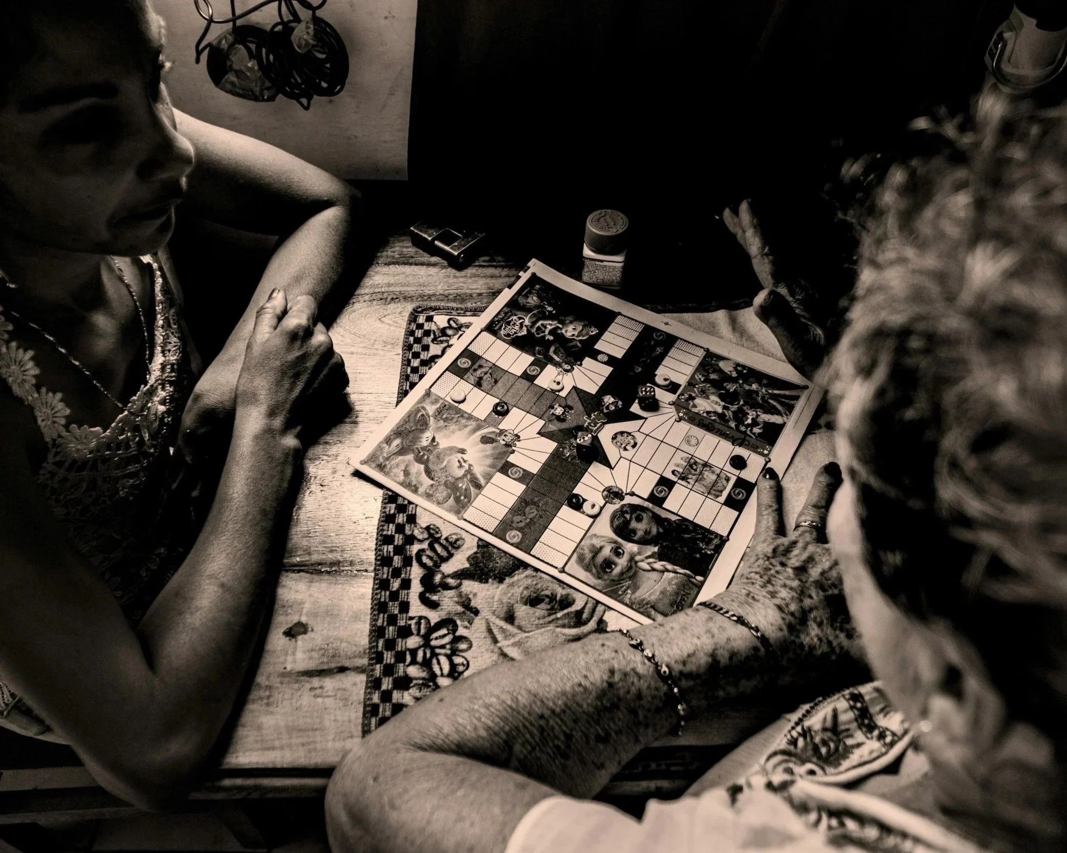 Games | Family Feud: Friends Team challenge w/ Dave K.