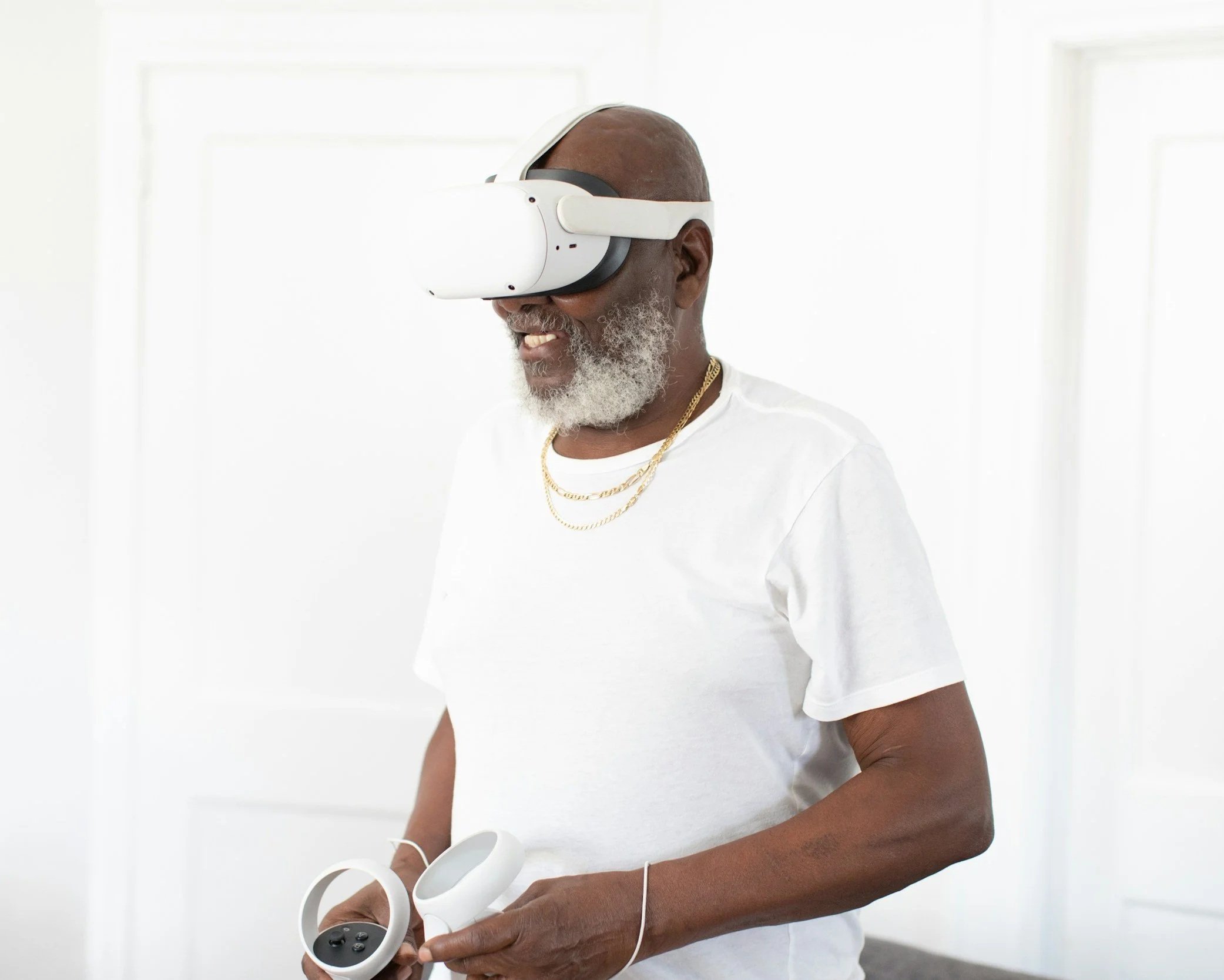 Wellness | Embracing Technology for Older Adults: Essential tech skills, tech peer groups, etc.! w/ Allen K.