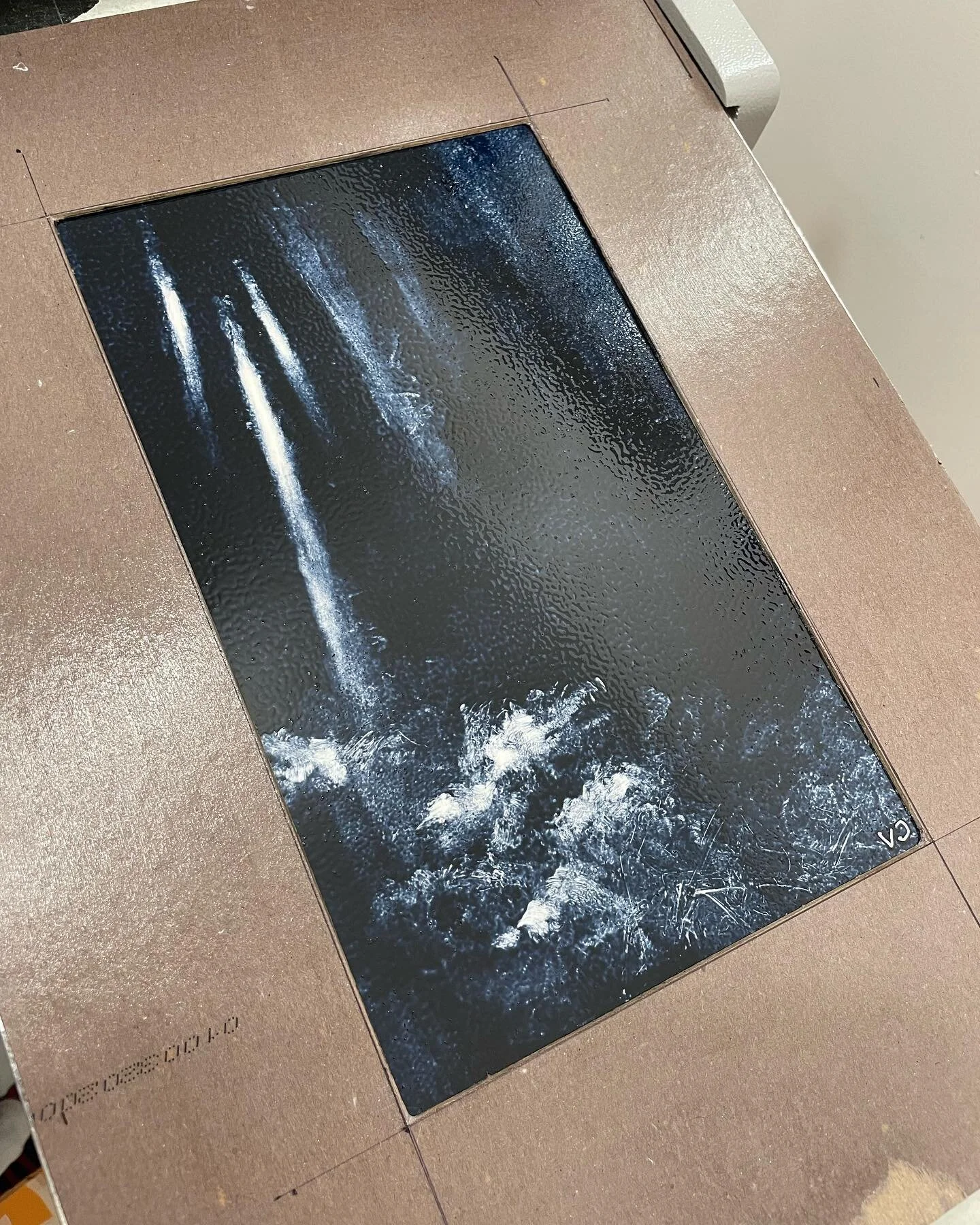 Really happy with how this monotype came out&hellip;but it didn&rsquo;t print well because of some other things I did in the printing process. 😭 Oh well, I&rsquo;ll always have this picture&hellip;
.
.
#Printmaking #monotypeprint #monotypeprintmakin