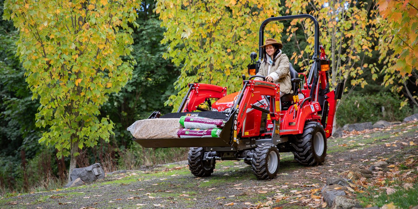 MASSEY FERGUSON 1GC - With hundreds of possible tasks and wide range of attachments and implements, you can handle almost any job and allow for an easier day's work.