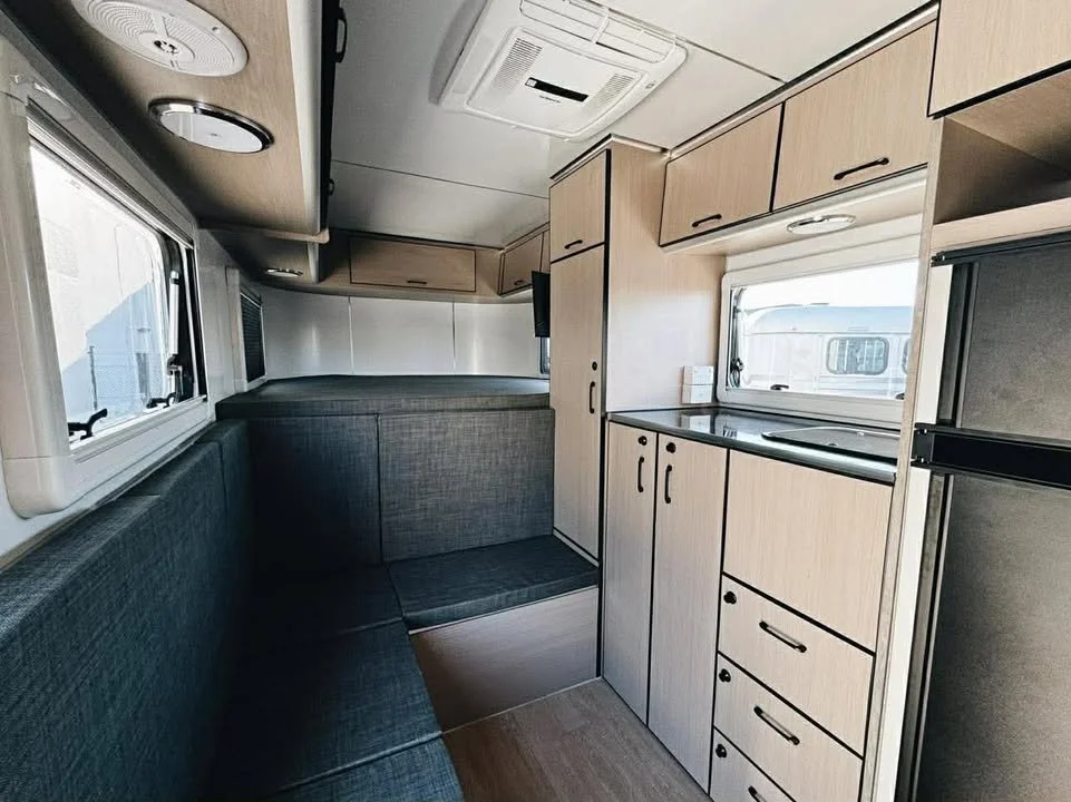 677770049_1360557772790996_8914269770375855445_n.jpg