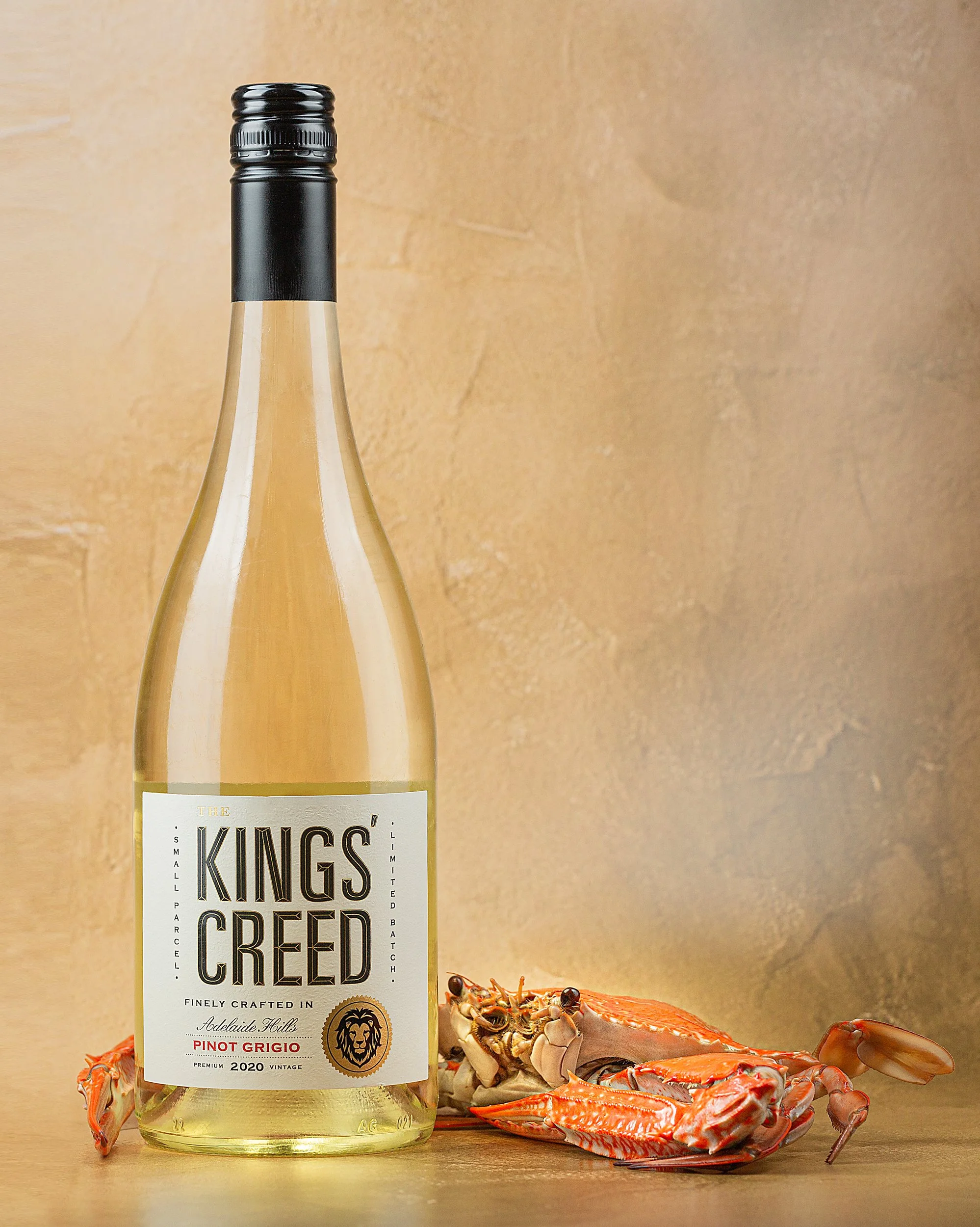 Kings_Creed_Pinot_With_Crab.jpg
