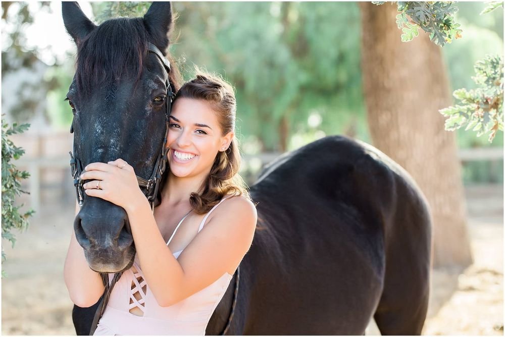 luciakielportraits-senior-portrait-santa-barbara-hourse_0001-ID-694f9438-3a08-415c-c804-94e3f71a0741.jpg