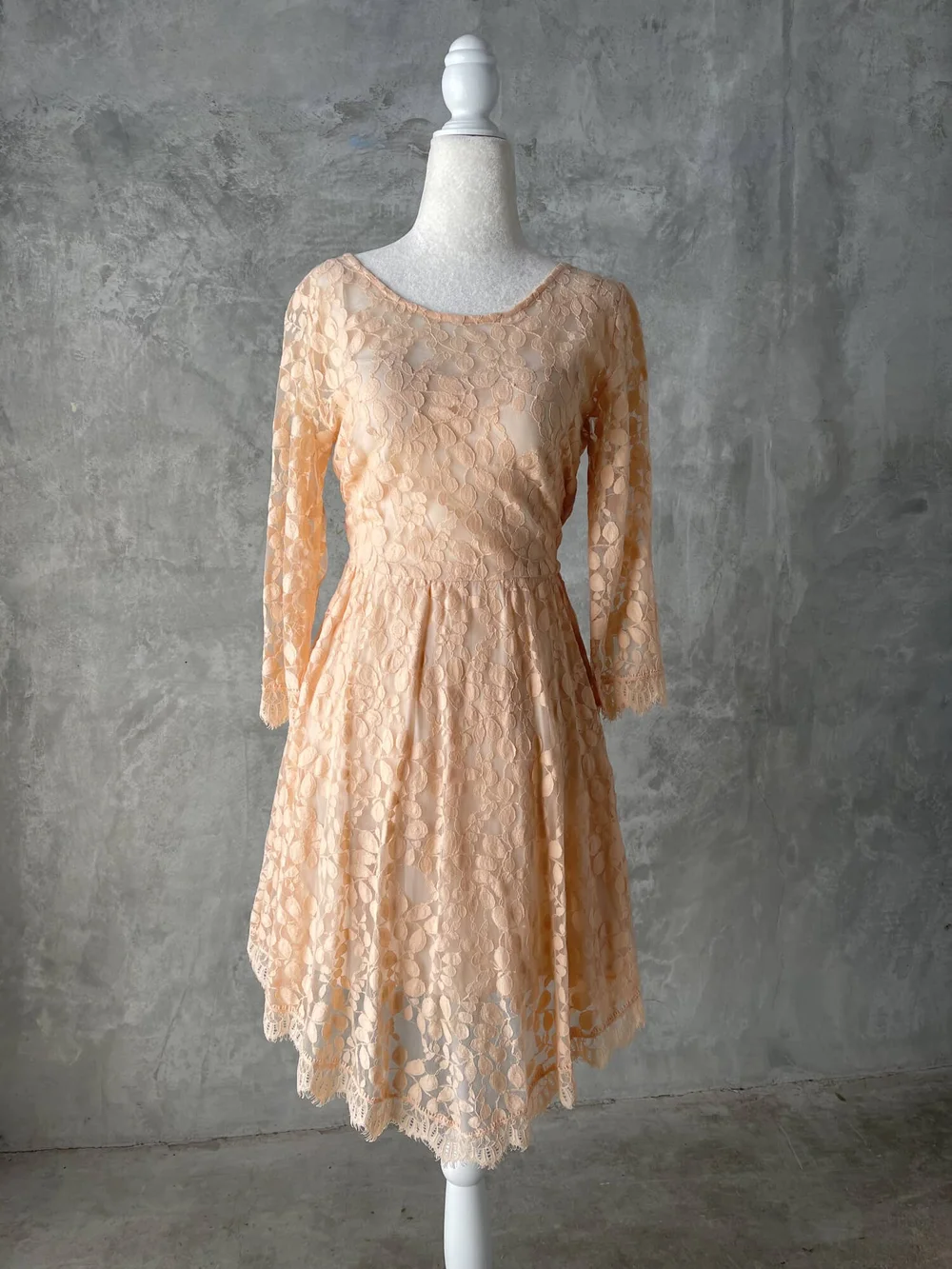 chinese dress ladies Farida Peach Lace Maxi Dress - US 18