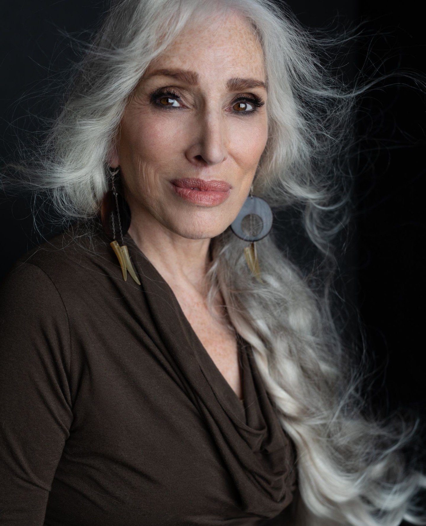 Are you ready to be seen?⁠
⁠
✨ Hair + makeup⁠
⁠
✨ Full wardrobe styling⁠
⁠
✨ Guided, empowering photoshoot⁠
⁠
✨ Heirloom artwork⁠
⁠
This is the 40 Over 40 Portrait Experience. It&rsquo;s your time.⁠
⁠
Spots are limited and going fast. Applications ar