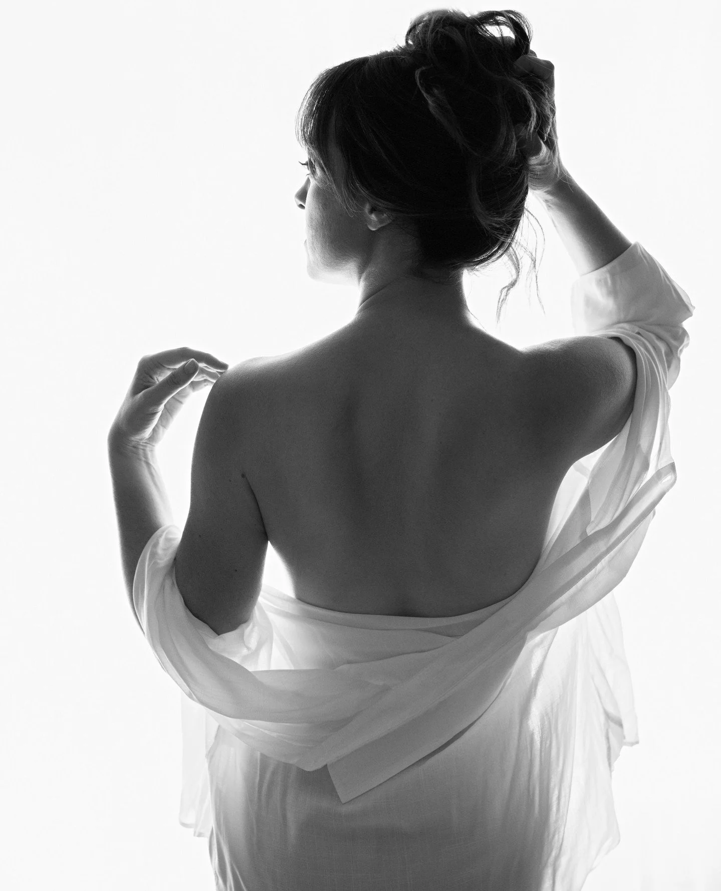 I hit my limit in 2025.⁠
And I&rsquo;m not ashamed to say it.⁠
⁠
In the hustle of creating beauty for others, I forgot to save some for myself.⁠
⁠
Burnout crept in quietly&hellip; until it couldn&rsquo;t be ignored.⁠
⁠
So I stopped. I softened. I lis