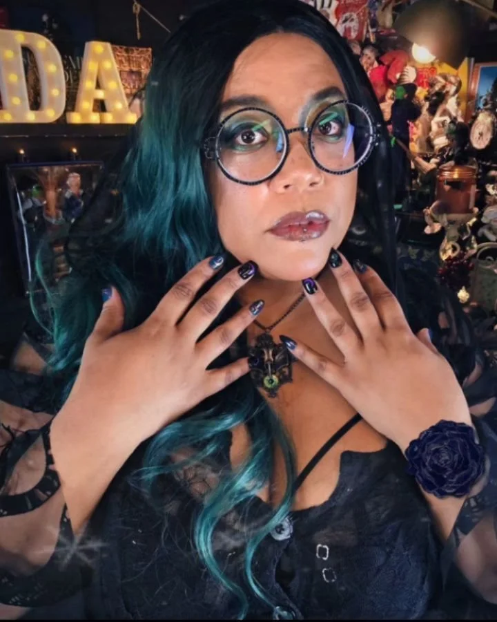 Today&rsquo;s the last day to place orders if you need them in time for Christmas! 

If you&rsquo;ve been waiting, this is your sign, please don&rsquo;t wait until tomorrow. 

🦇🌲Link in bio!🌲🦇

SamanthaRei.com