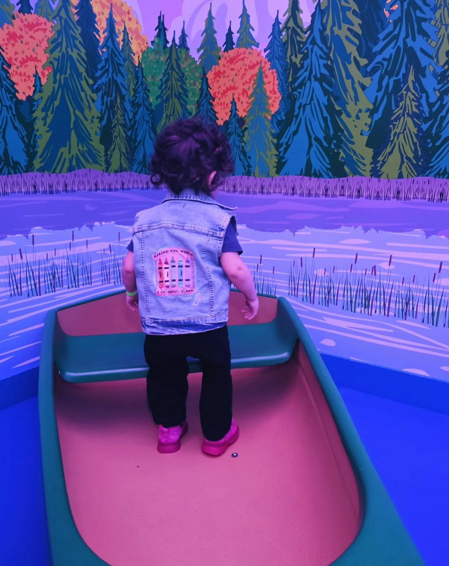 Hubs, Mr Max and I met up with Uncle Producer @draykonis and Auntie @chellkur at the children's museum in St cloud. It was a really fun, cute and cool place. Mr Max loved the pretend vegetables and the race car track the most. His his stuffy best fri