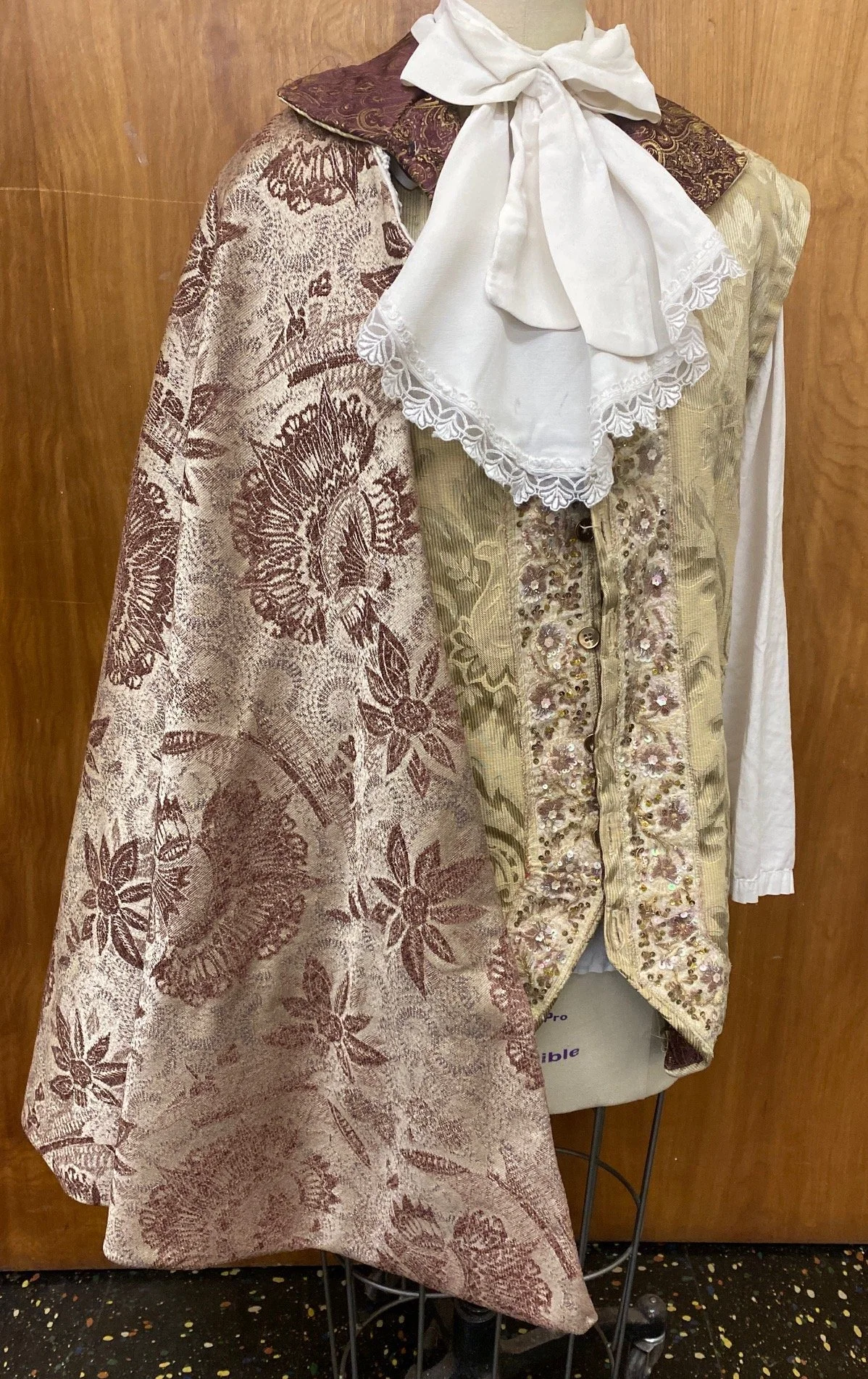 Orsino on Dress form.JPG