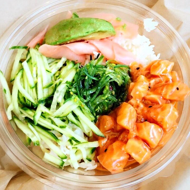 What's for lunch today?
.
.
📸 -&gt; @panda_foodstagram 
.
.
#pokebowl #poke #fresh #seafood #salmon #ahi #seaweed #sesame #avocado #rice #umami #lunch #fishdistrict #irvine #solanabeach #carlsbad #alisoviejo #carmelmountain #sandiego #sdfoodie #ocfo