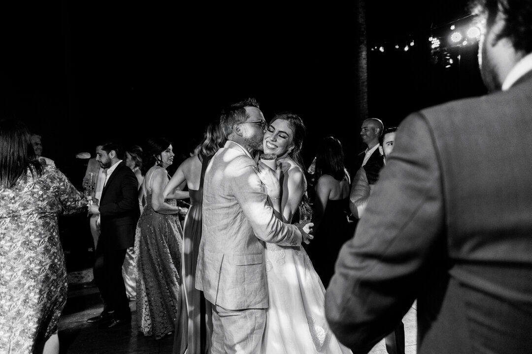 Full of joy 🤍​​​​​​​​​&middot;
&middot;
&middot;
#primerbaile #celebrandoelamor #firstdance #weddingparty #weddingvenues #celebratinglove #fotografodebodas #weddingphotographer #inquadratura #fotografiadebodas #weddingphotography #weddinginspiration