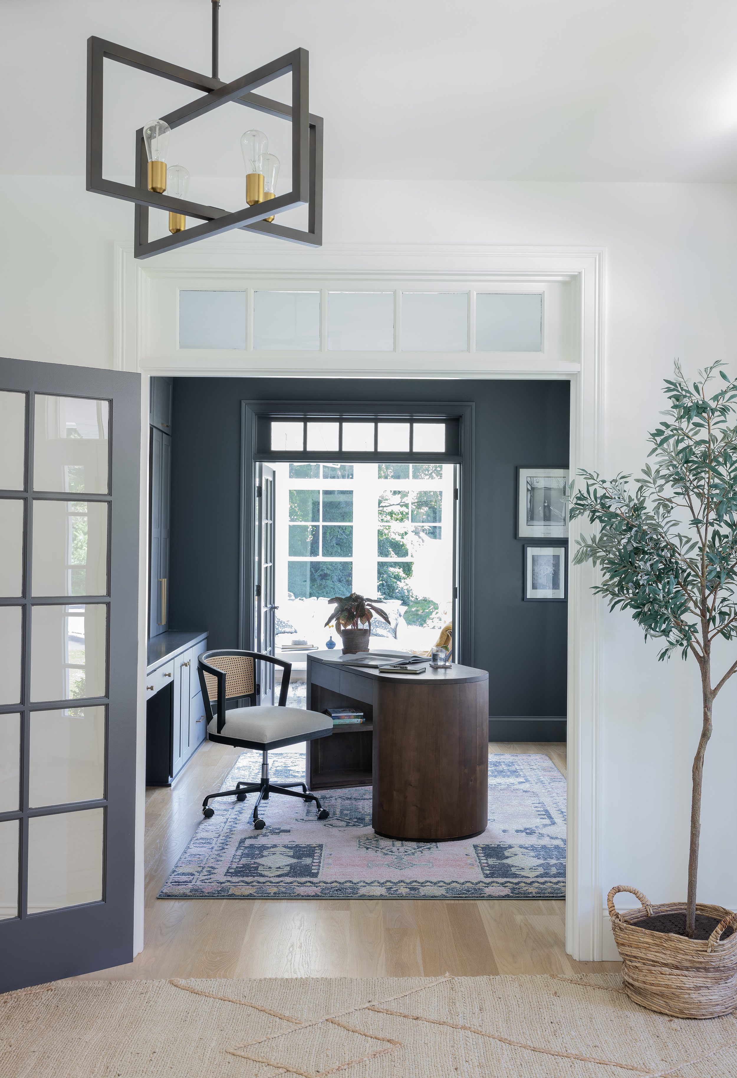 Bluemead Massachusetts farmhouse interior designer