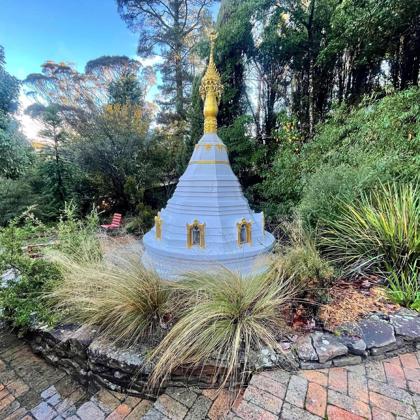Namo Tasa Bhagavato arahato sama Sambuddhasa. 🙏🏼❤️ 

Feeling so grateful for the opportunity to live here and serve the dharma. 🙏🏼❤️🧘🏻&zwj;♀️

#insightmeditation #heartofinsightdeb #onlineyogaclasses #onlinemeditationclasses #buddha