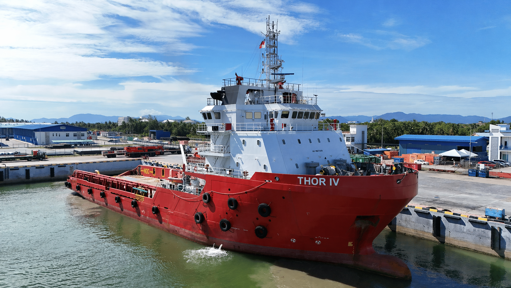 AHTS Thor IV
155TBP,  DP 2