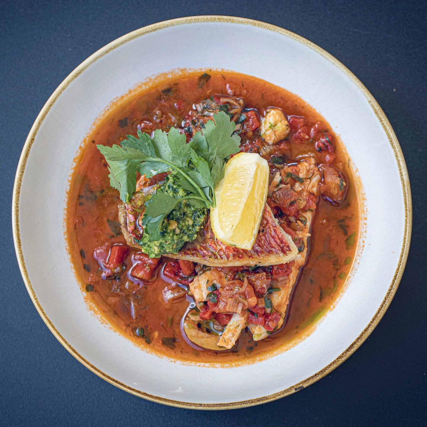 Braised monkfish, red mullet, olive &amp; tomato

#lunchtime #lunchinspo #sundaylunch #freshfish #monkfish #redmullet