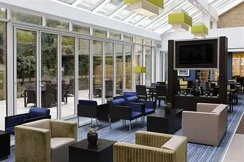 Holiday Inn Express - Windsor
