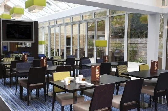Holiday Inn Express - Windsor