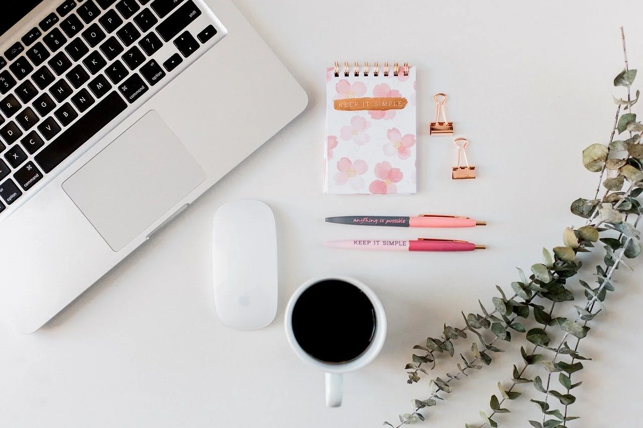 coffee-laptop-how-to-have-a-productive-morning-routine-with-simple-tips_001.jpg