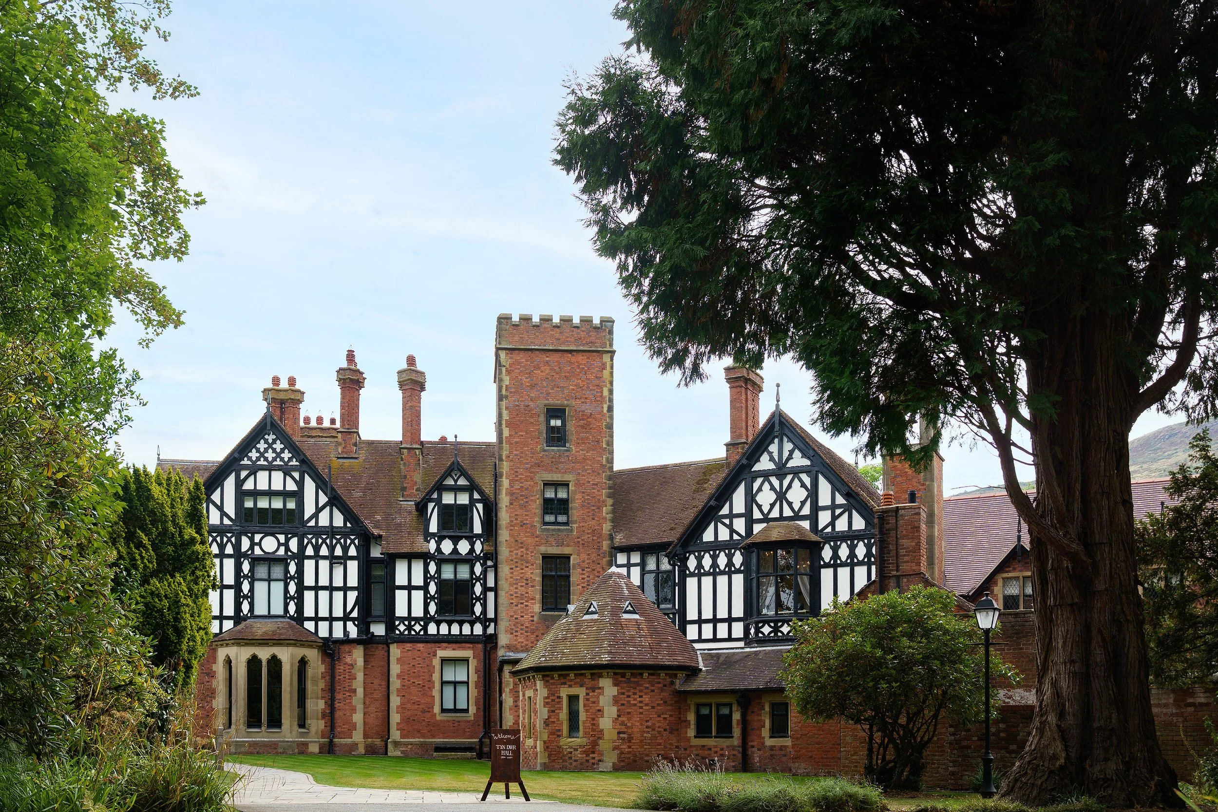 Tyn Dwr Hall