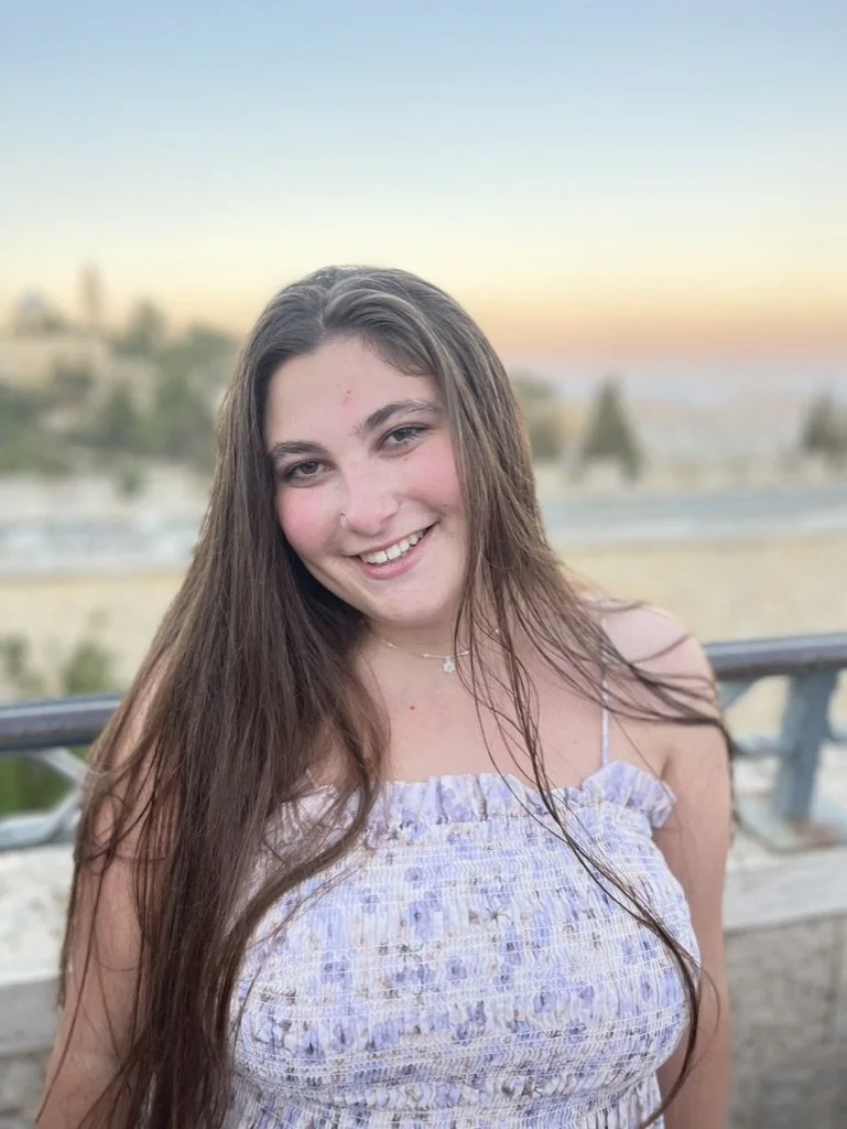 HEADSHOT - Taylor Wexler.jpeg