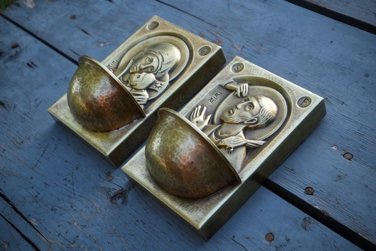 HolyWaterFonts - 5.jpeg