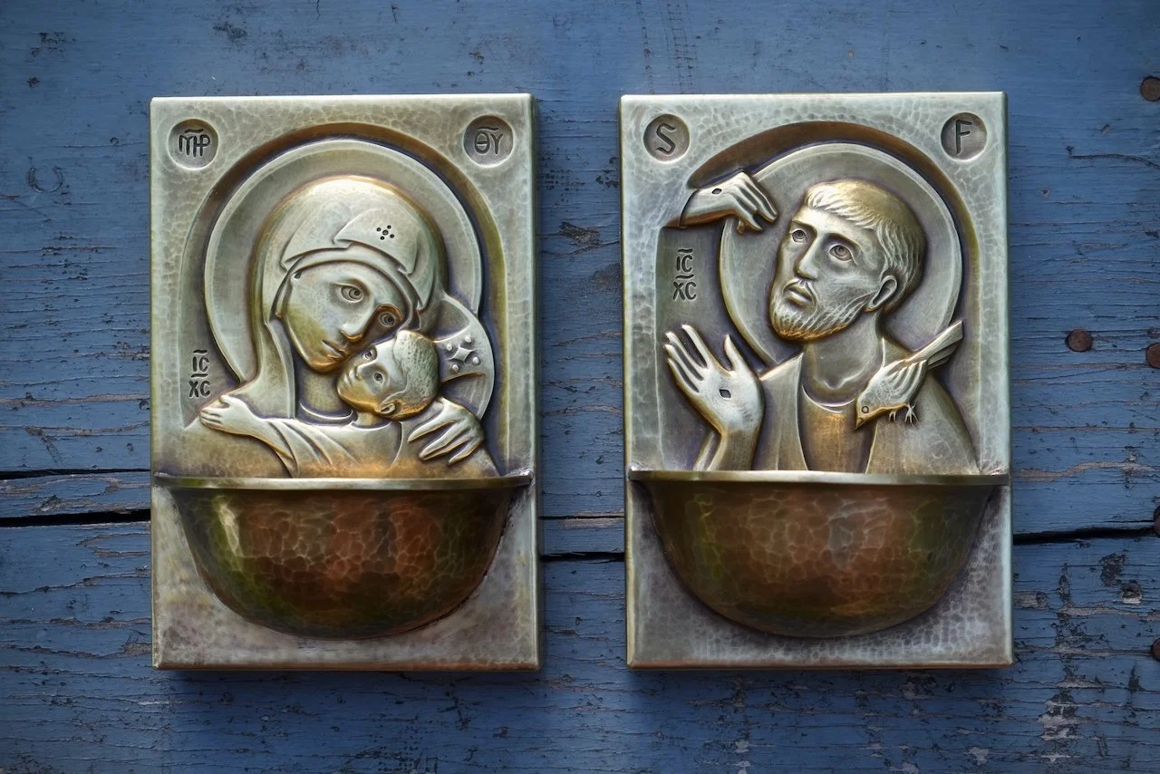 HolyWaterFonts - 3.jpeg