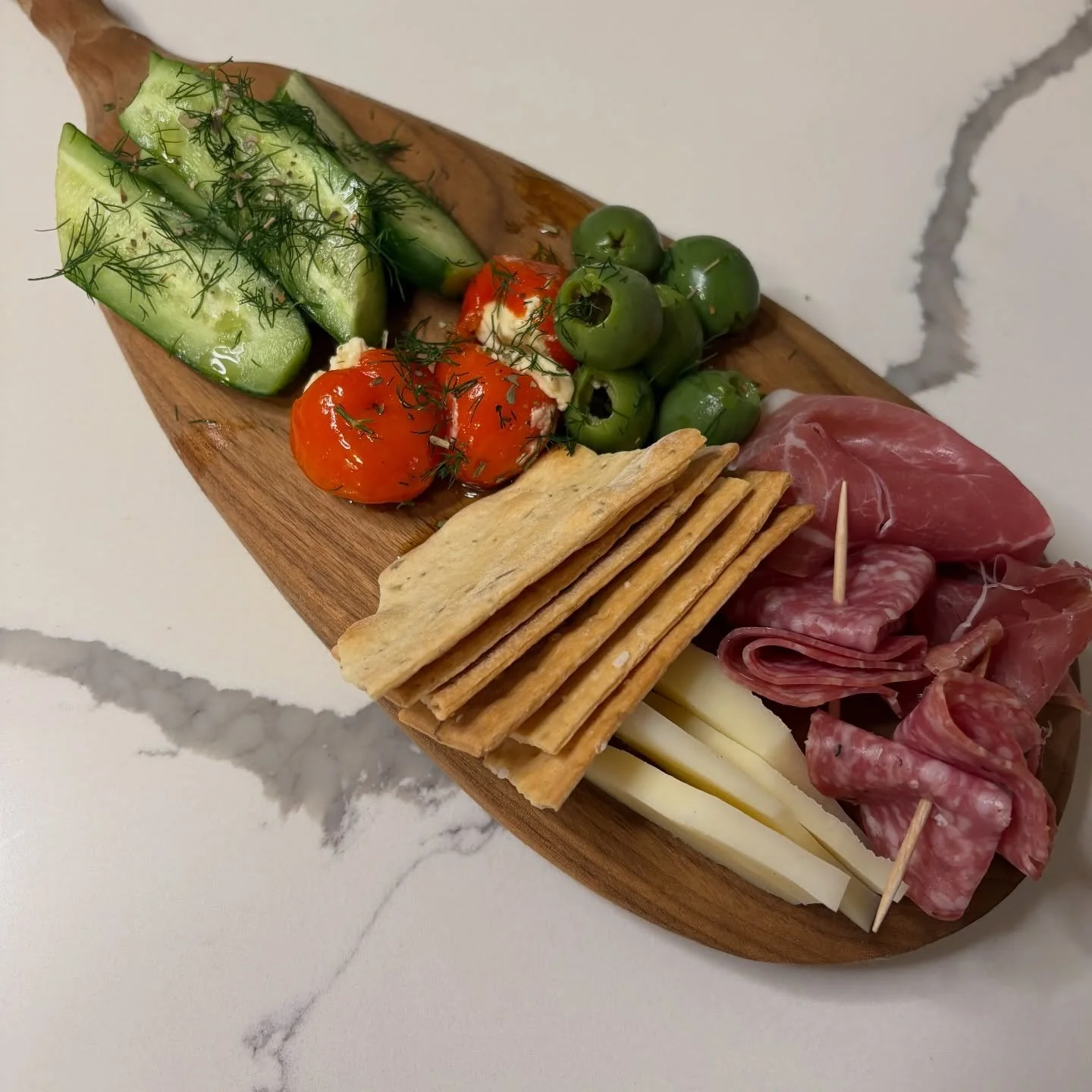 Savory snack board- just a little bite before we go out! I seasoned the cucumbers, olives and peppers with My Astoria Kitchen Greek Blend and some dill. 🧄🥒🌿
#savoryfood #snackboard #seasoningsandspices