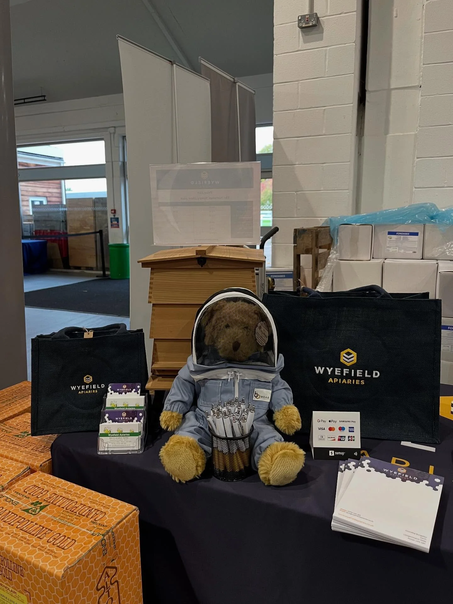 National Honey Show 2025 Day 2. Day 1 we had an absolute blast a very busy day!! We look forward to seeing everyone today and for the Last day tomorrow!! 🤩💛🐝🍯 #honey #bees #honeybees #fondant #fondabee #enapoli #invertbee #beefeed #candipolline #