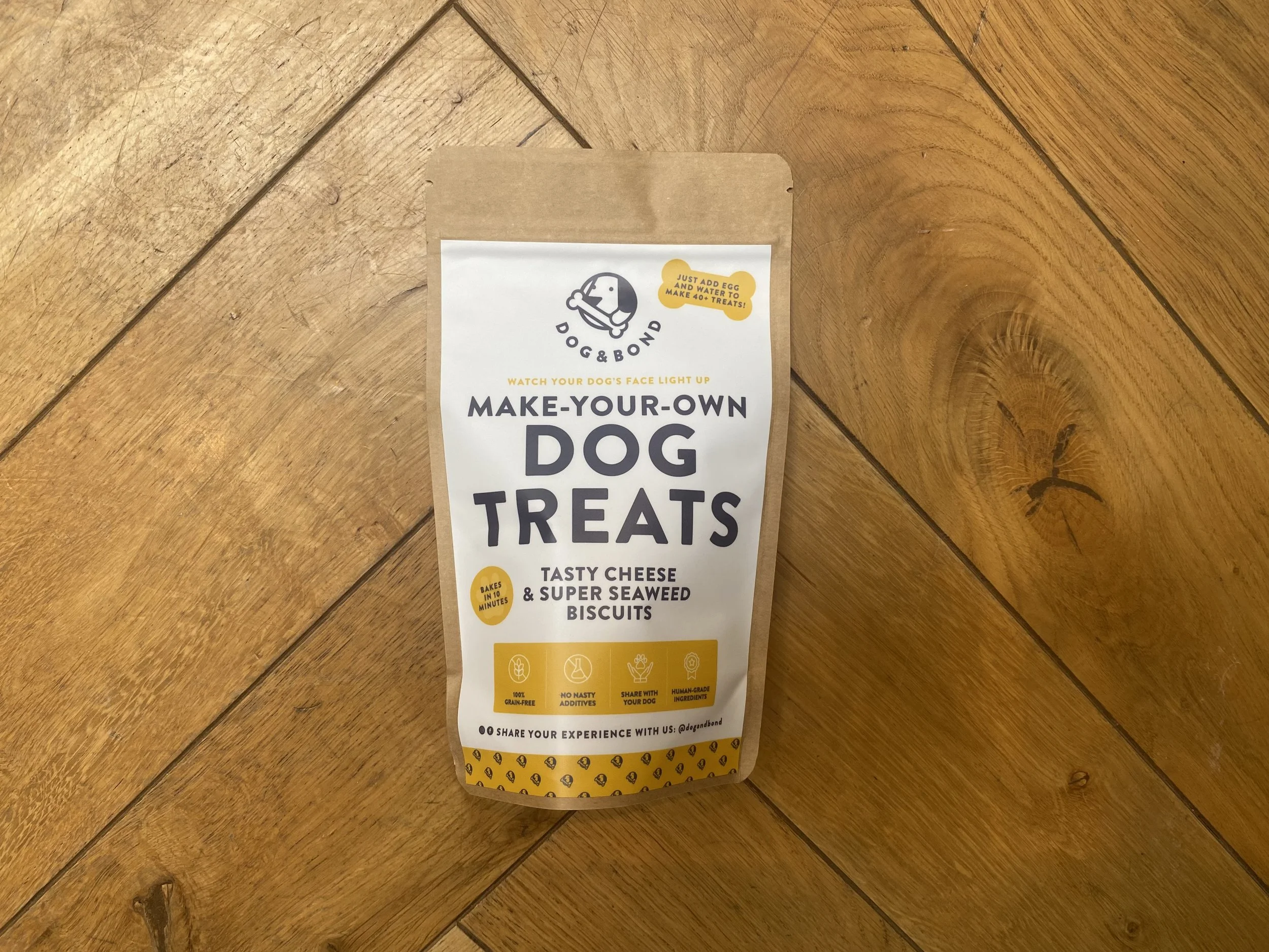 Make-Your-Own Dog Treats: Tasty Cheese Super Seaweed Biscuits - Main Image