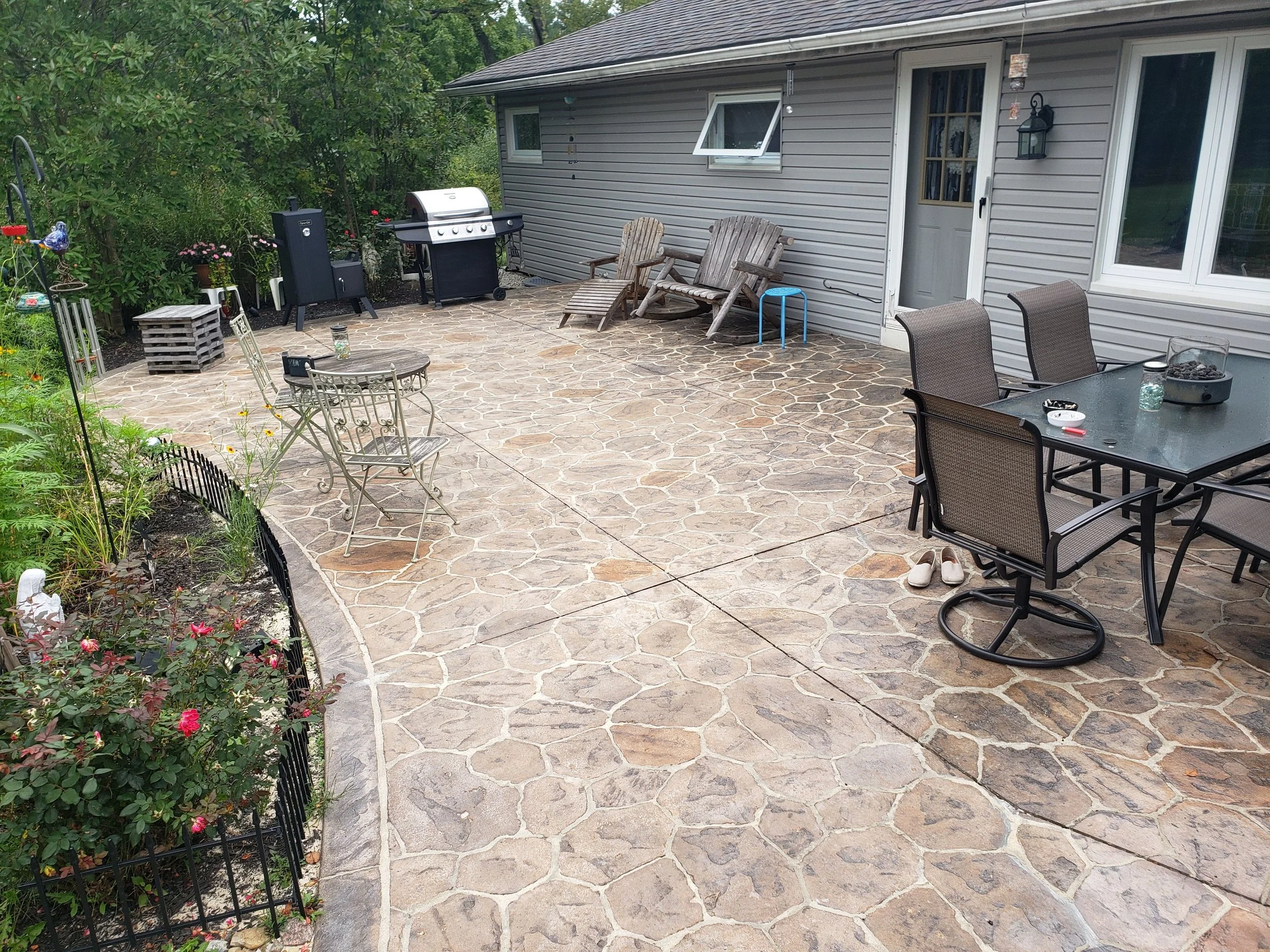 How to Enhance Curb Appeal and Backyard Space