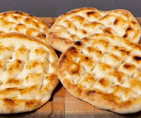 Mini Pide (Turkish Pita Bread) - 4 Pieces *NEW*