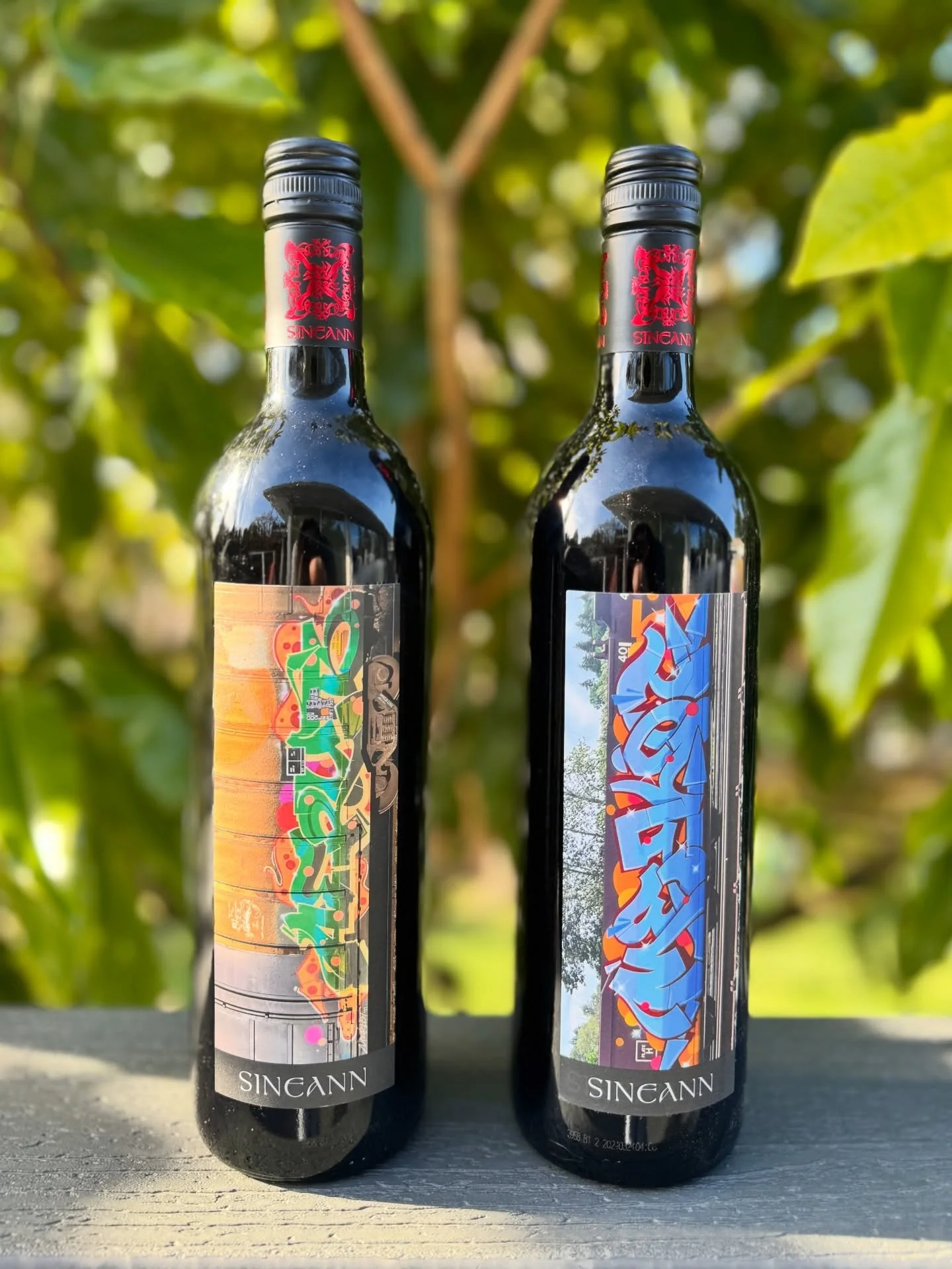 🍷 🍷 Excited for these new label designs for Sineann winery with @aerub_ 

*I believe these are only available for purchase in Person at the winery in St Paul Oregon, or you can contact them via website to order these specifically for shipping 🍷 

