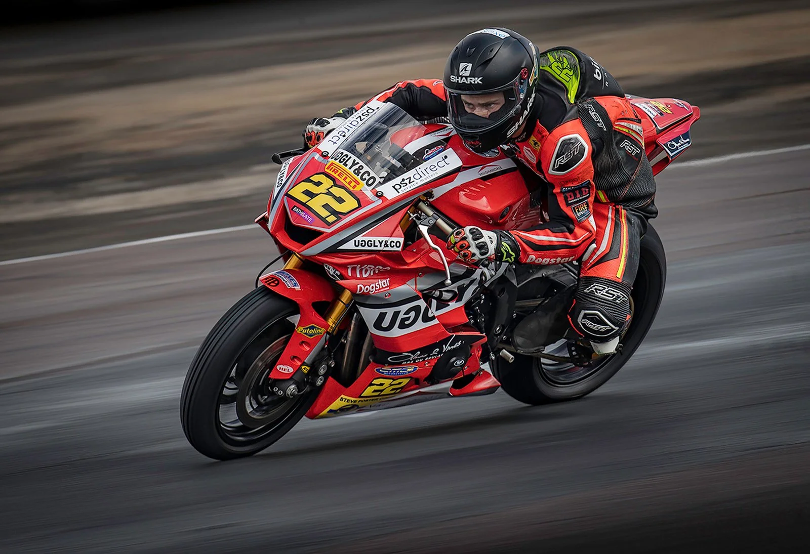 1st_The Red Racer_Nigel Bealey