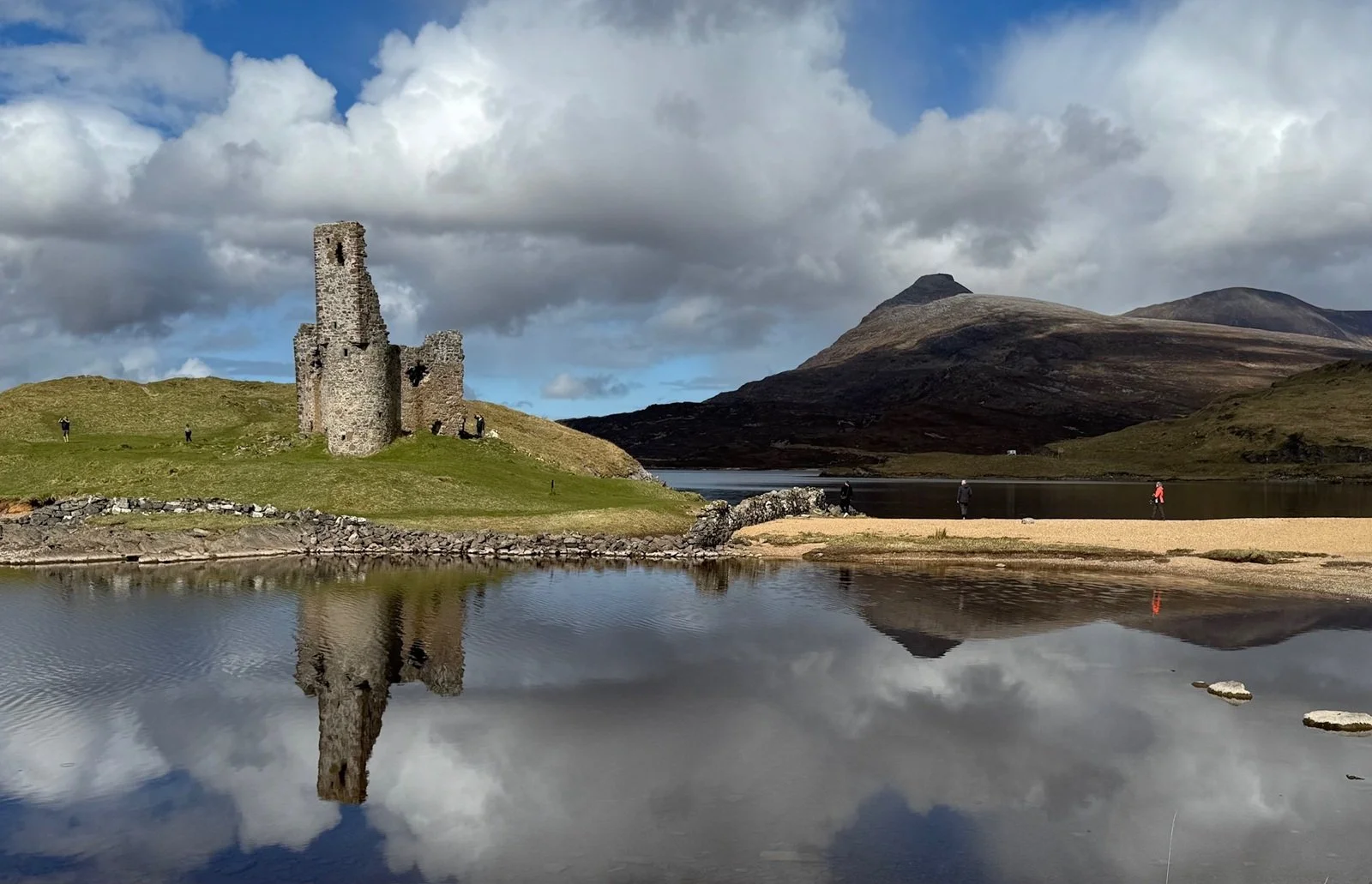 001_No.1 Ardvreck Castle, Scotland_Jo Horscroft