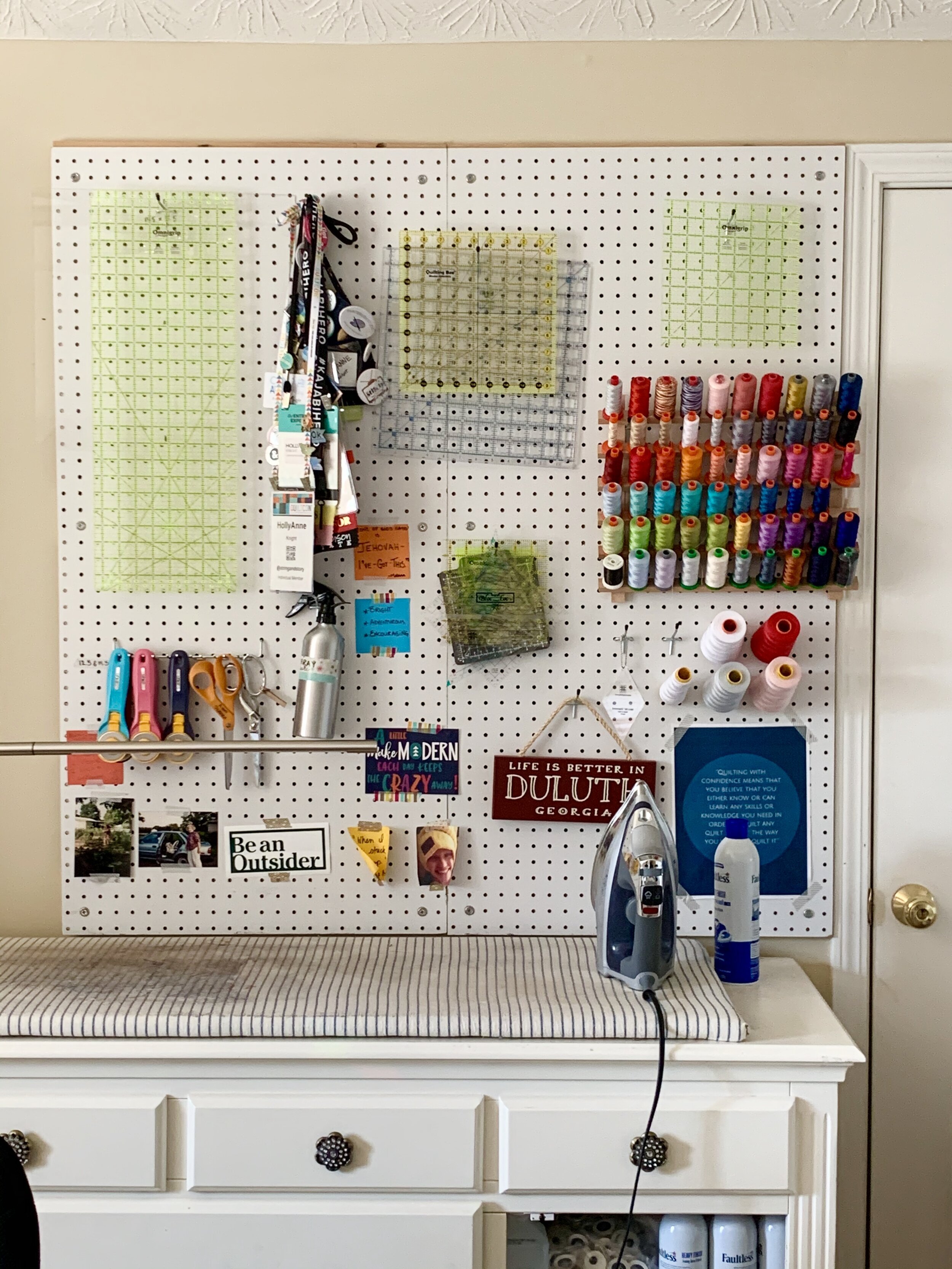 12 Ideas for Sewing Room Organization