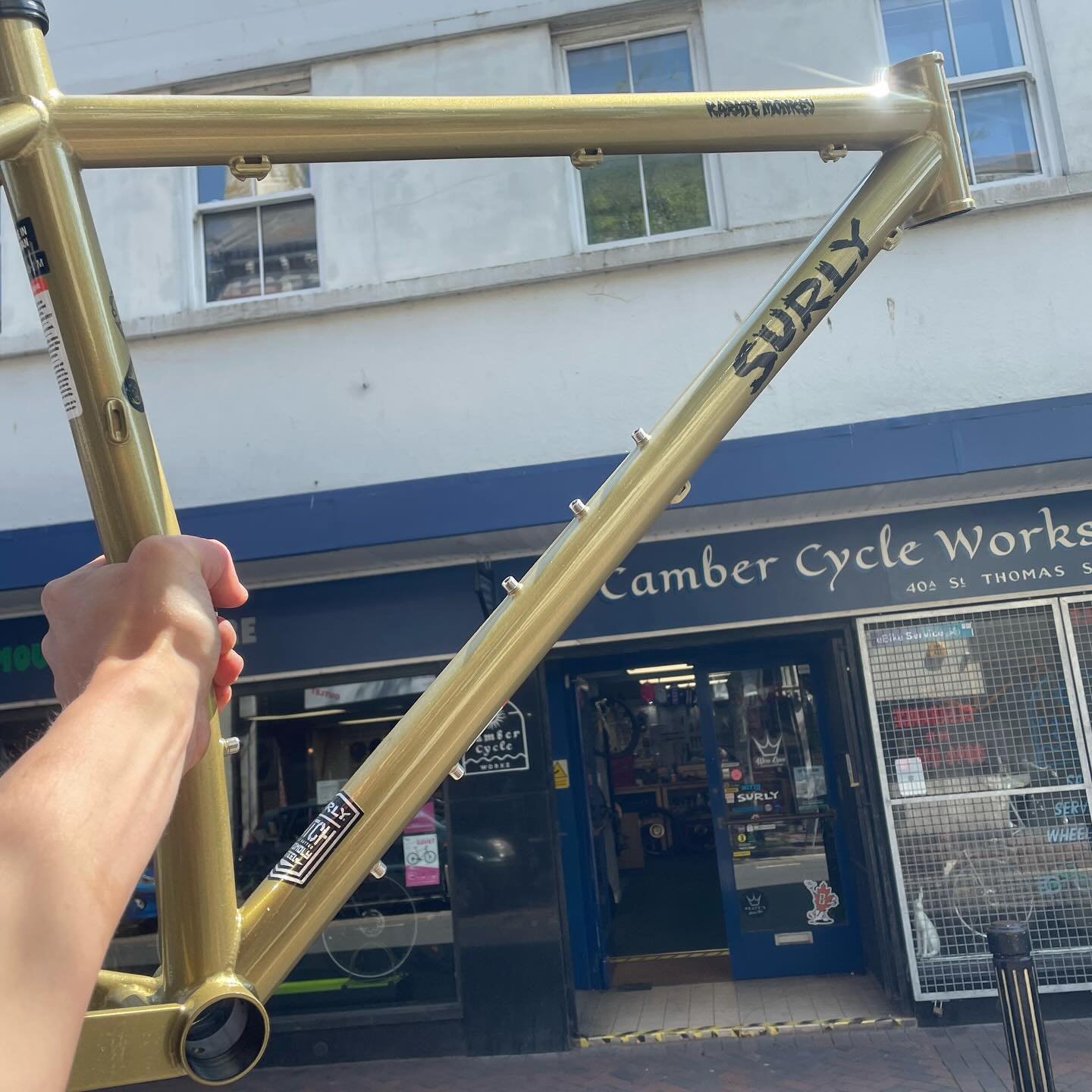 More @surlybikes framesets coming through!

Incoming build on this fools gold karate monkey 🥋🐵 

Interested? Drop us a line any time to get the ball rolling on your own custom build 🔧 
.
.
.
.
.
.
.
#surly 
#surlykaratemonkey 
#weymouth
#dorset
#b