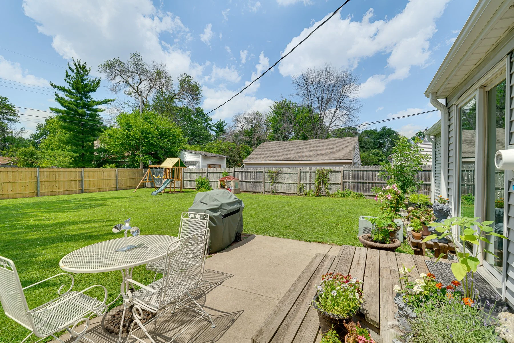 YARD-5.jpg