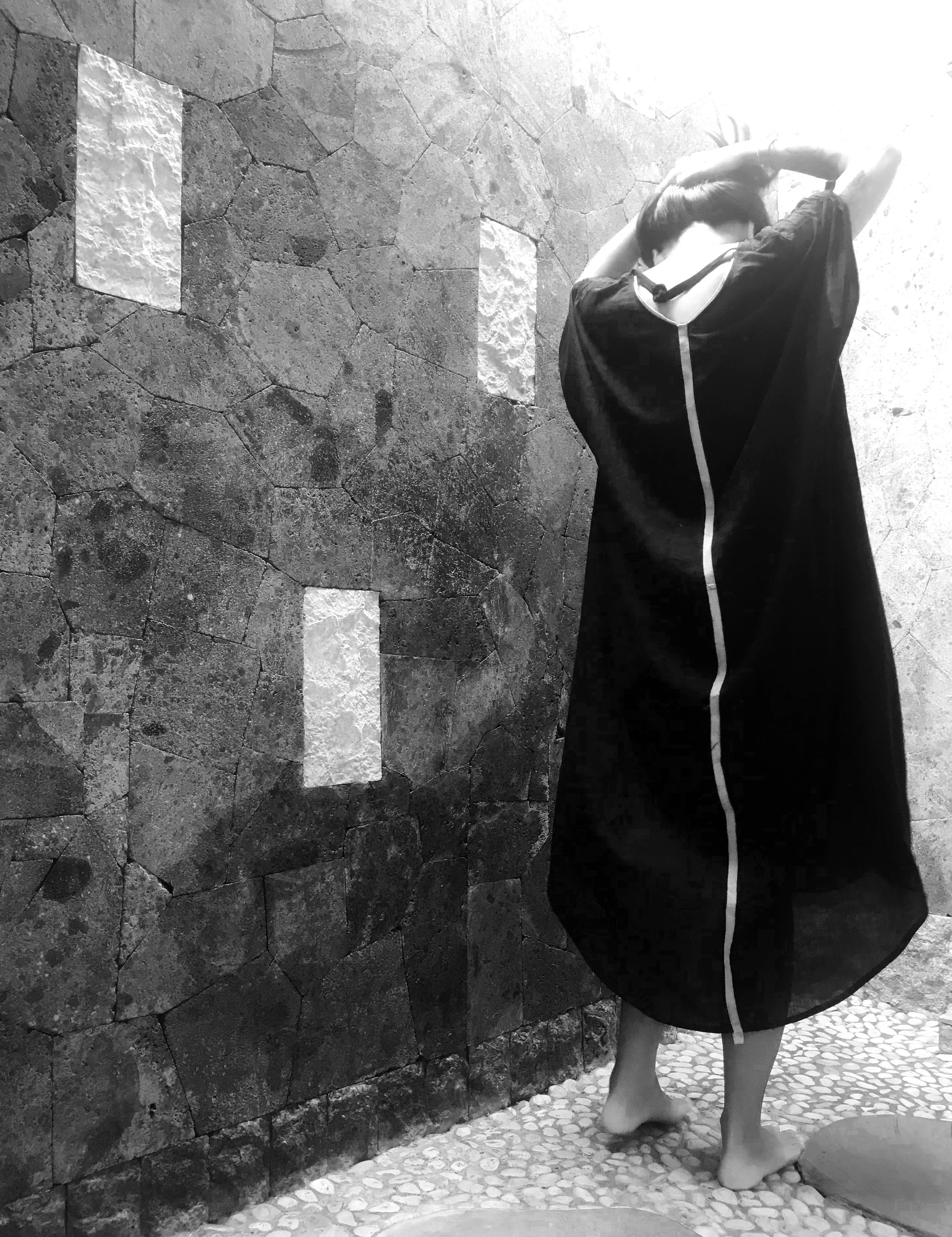 BACK KIMONO SHUAI BLACK WHITE-Recovered.jpg